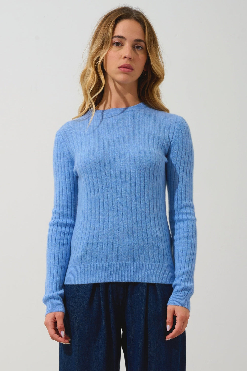 BELLA sky 100% cashmere round-neck sweater
