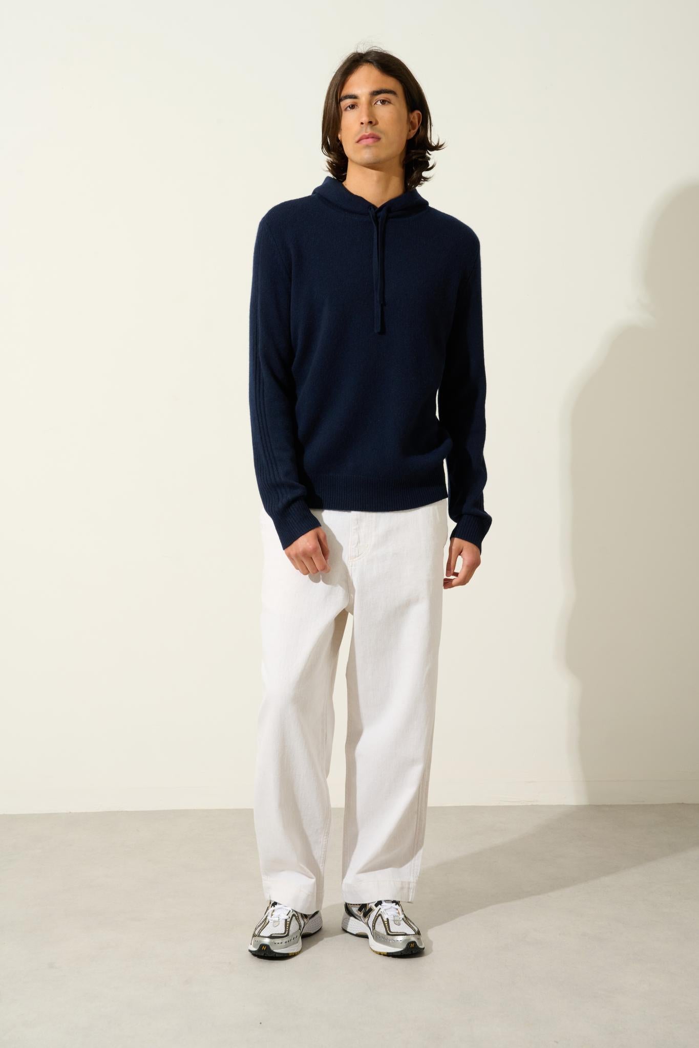 BENDT 4-thread navy hoodie 100% cashmere