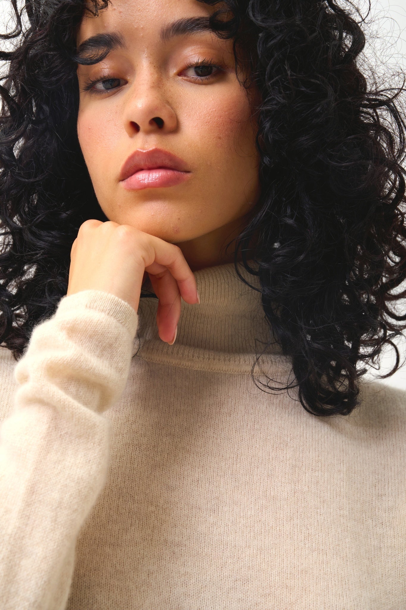 BISE oatmeal turtleneck sweater 100% cashmere