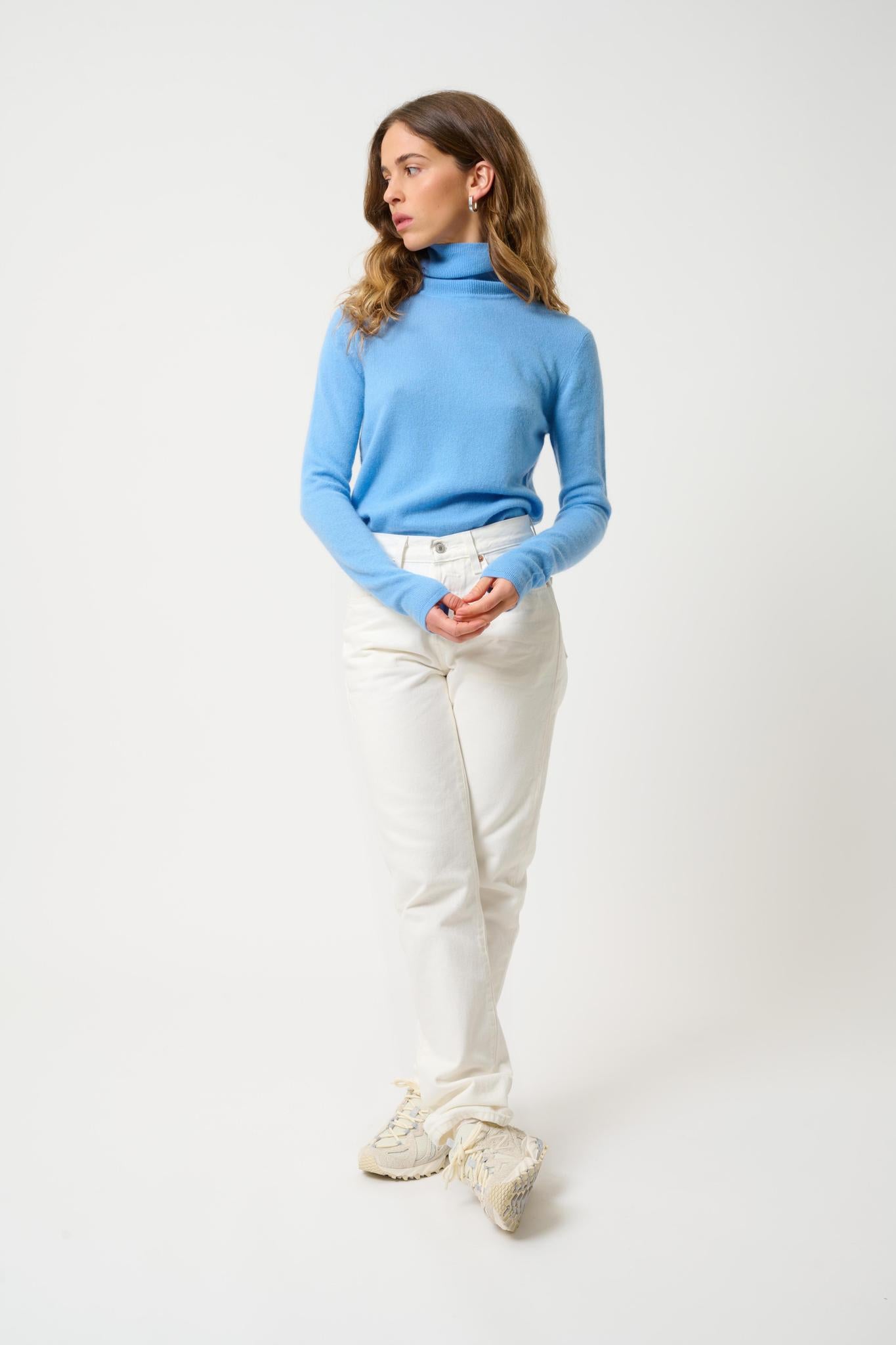 BISE baby blue turtleneck sweater 100% cashmere