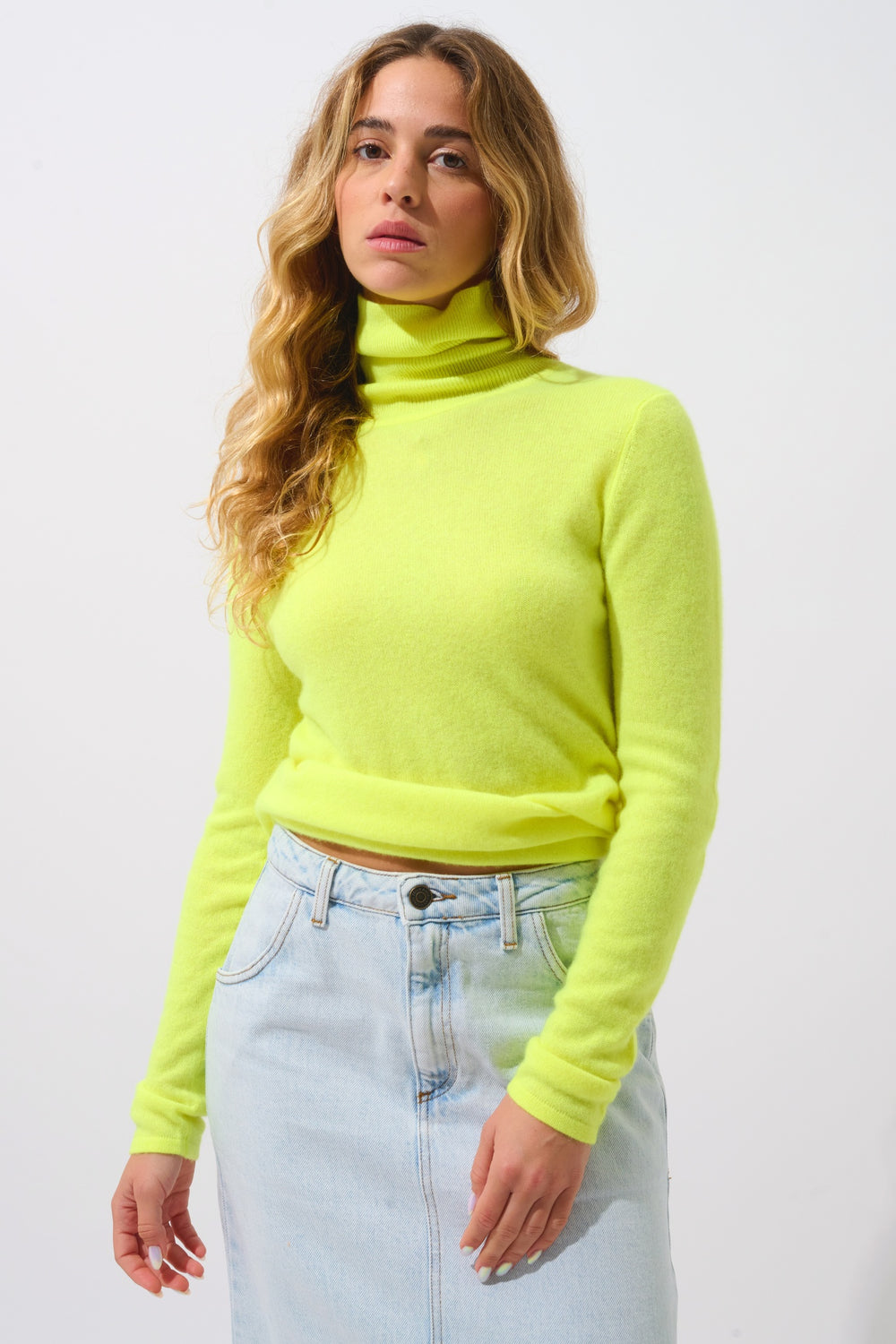 BISE neon yellow turtleneck sweater 100% cashmere