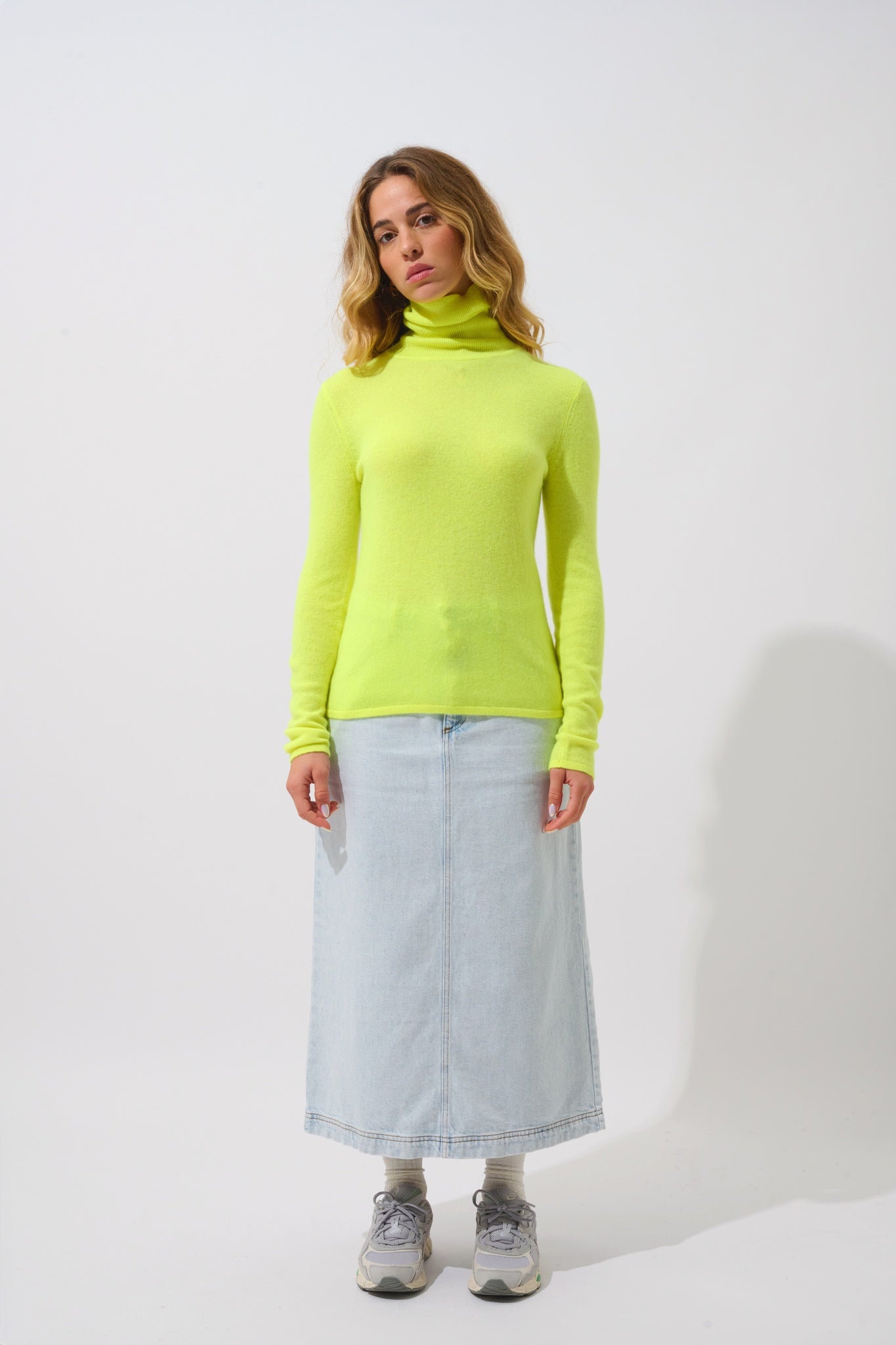 BISE neon yellow turtleneck sweater 100% cashmere
