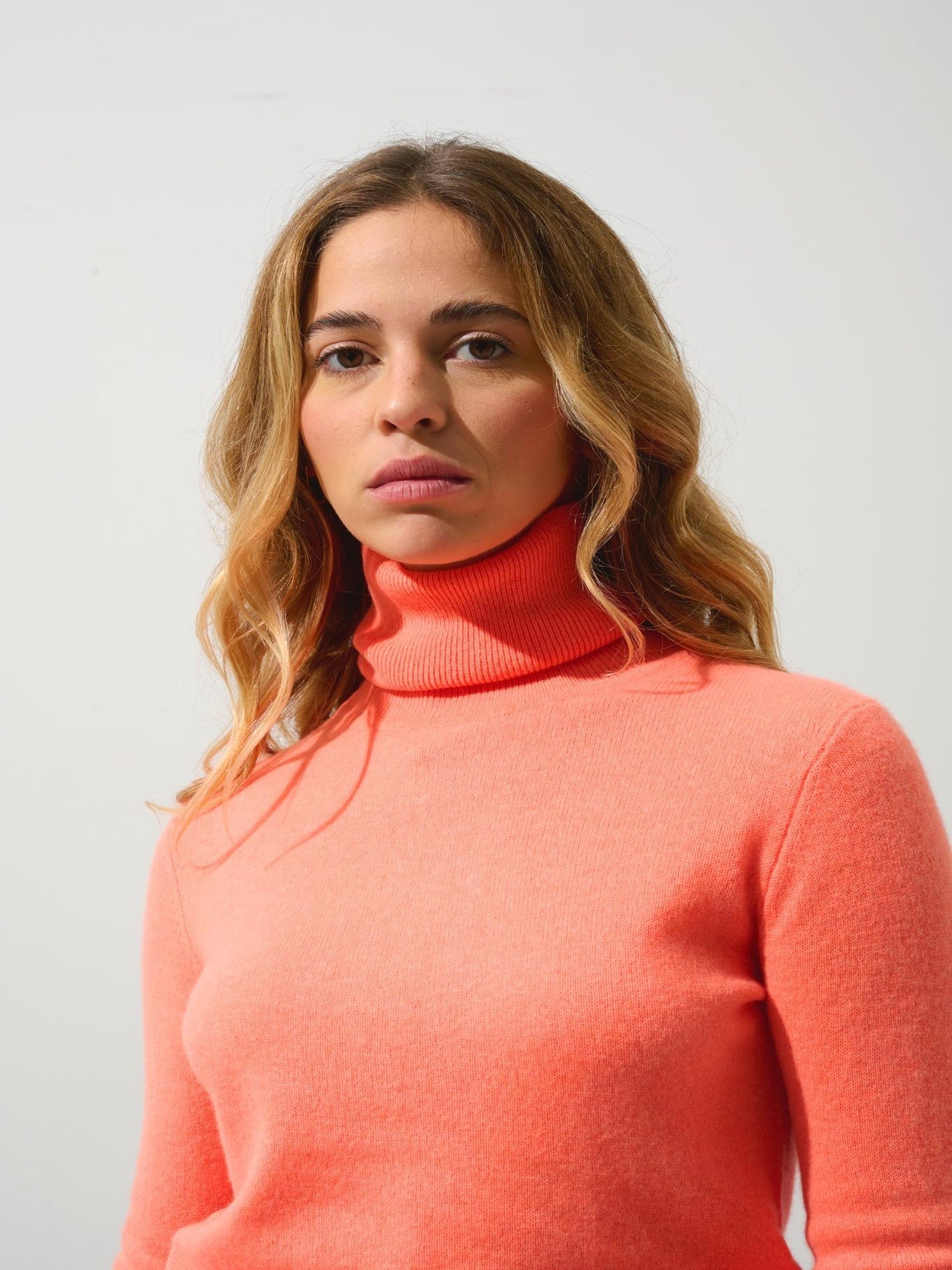 BISE fluorescent orange turtleneck sweater 100% cashmere