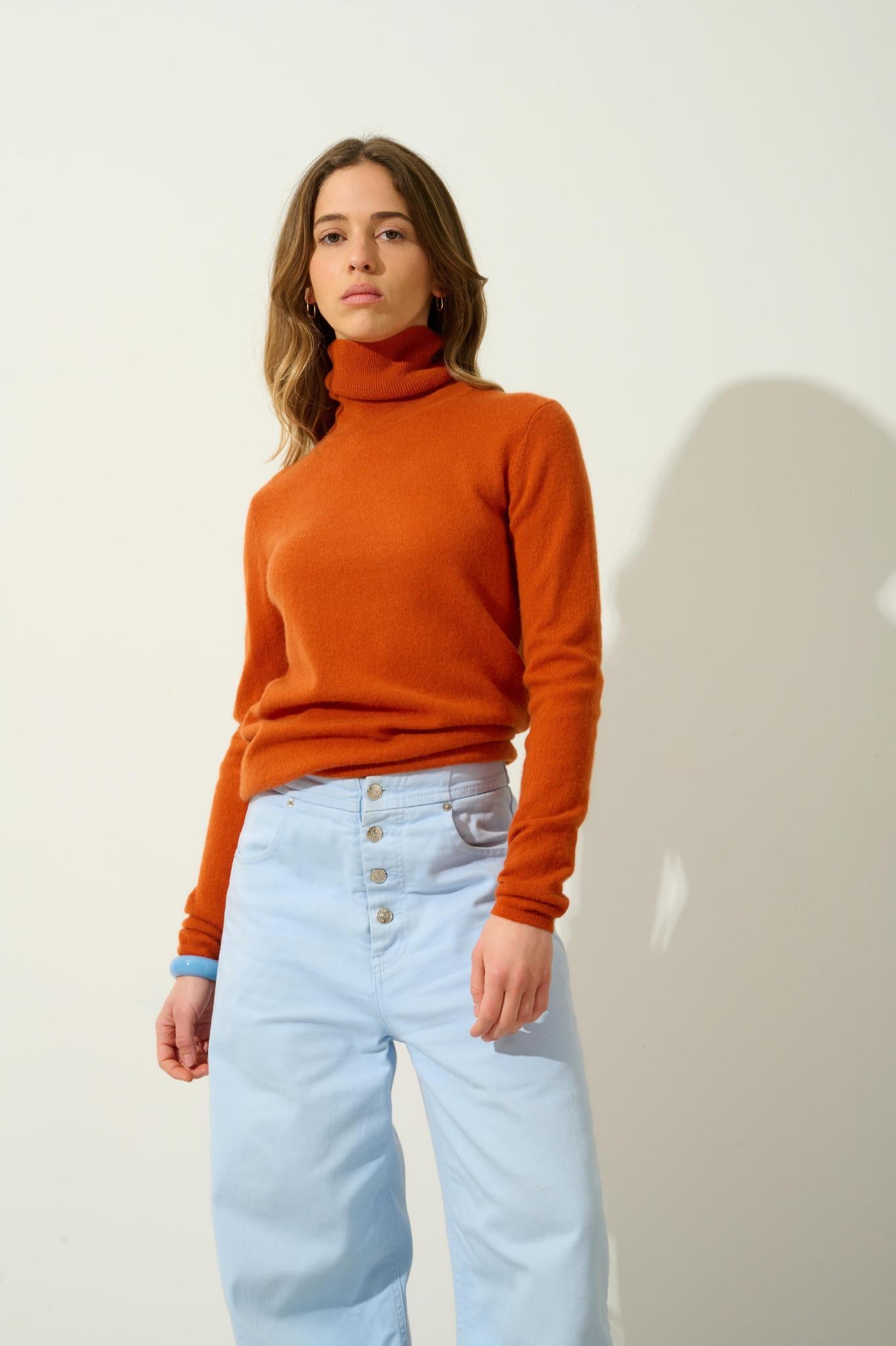 BISE saffron turtleneck sweater 100% cashmere