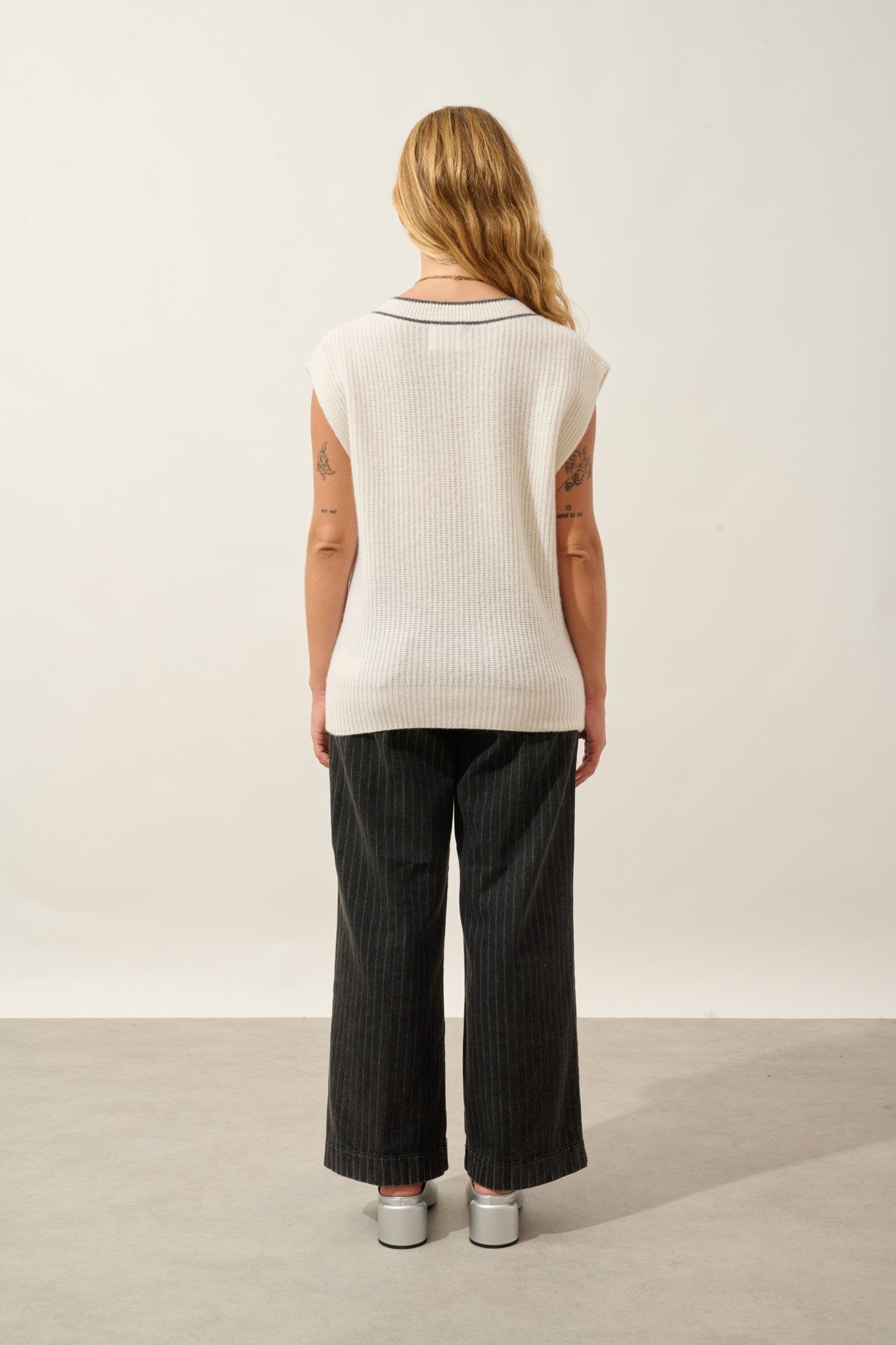 cami pull col v sans manches 4 fils bi-color neige_anthracite chiné 100% cachemire