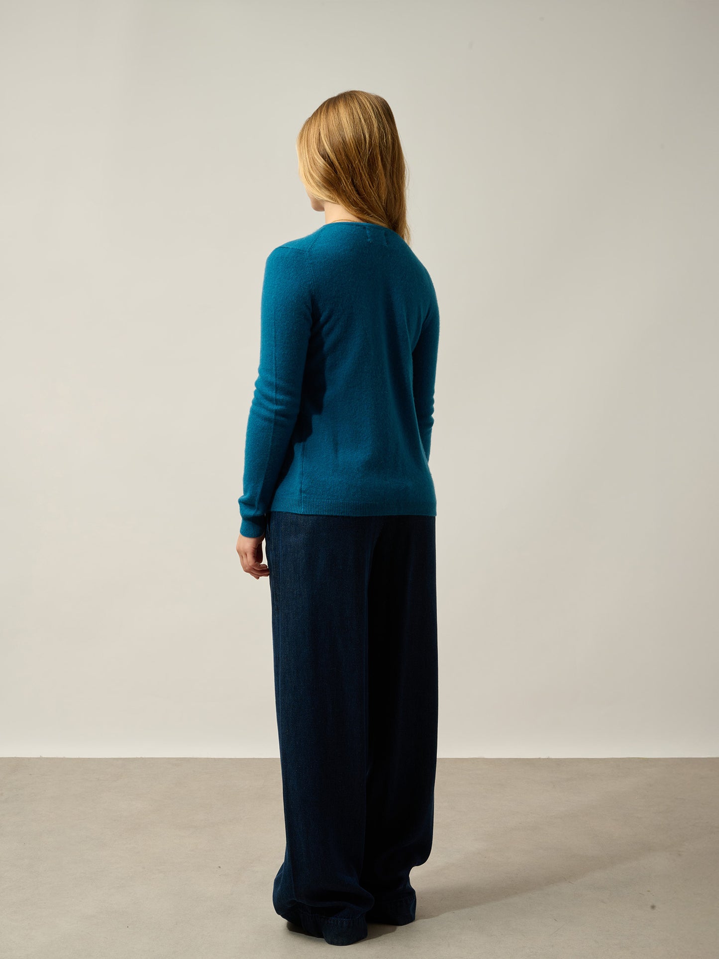 CARON Strickjacke mit Rundhalsausschnitt Pfau 100% Kaschmir