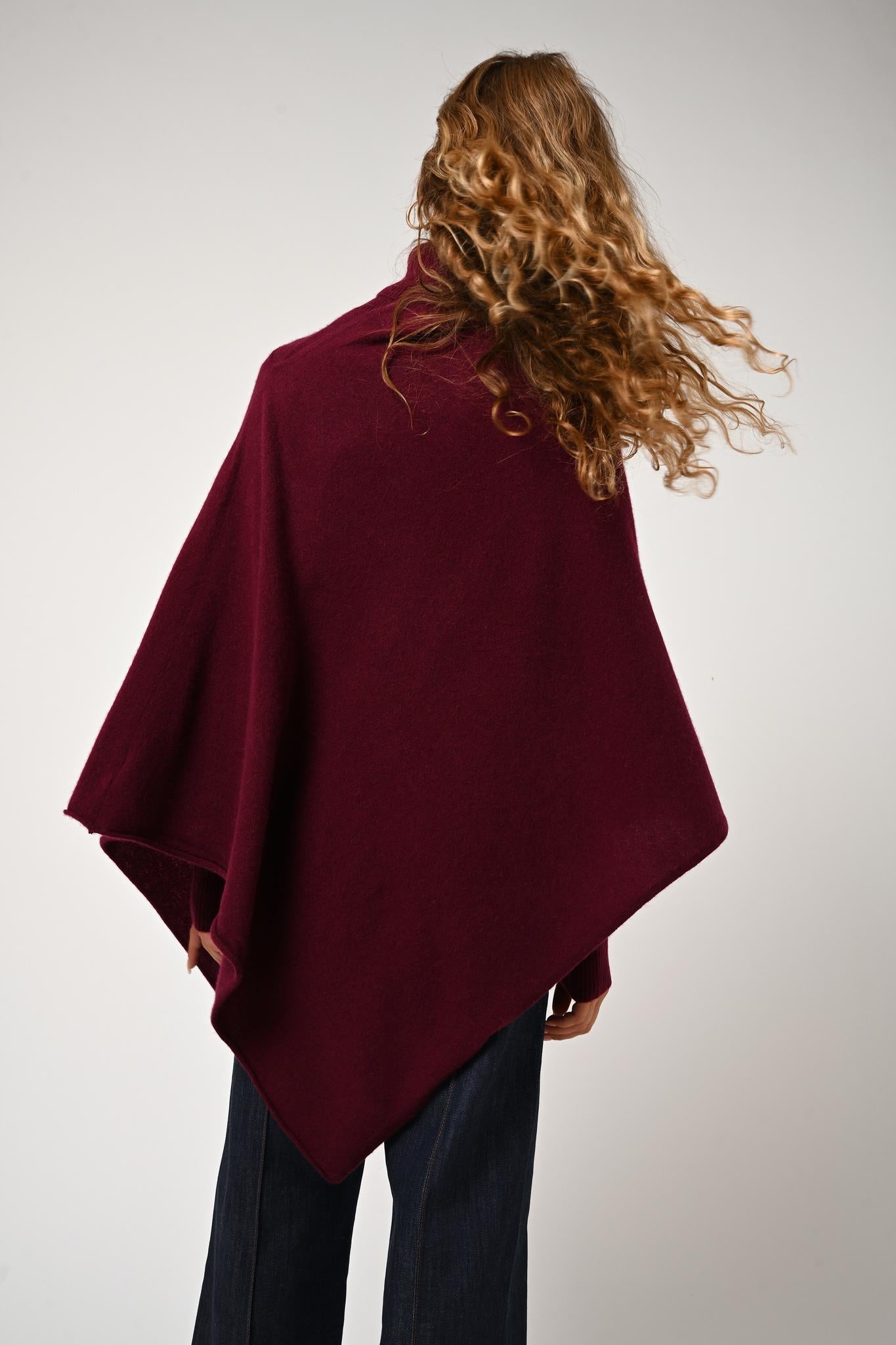 CARRA poncho bordeaux 100% cachemire