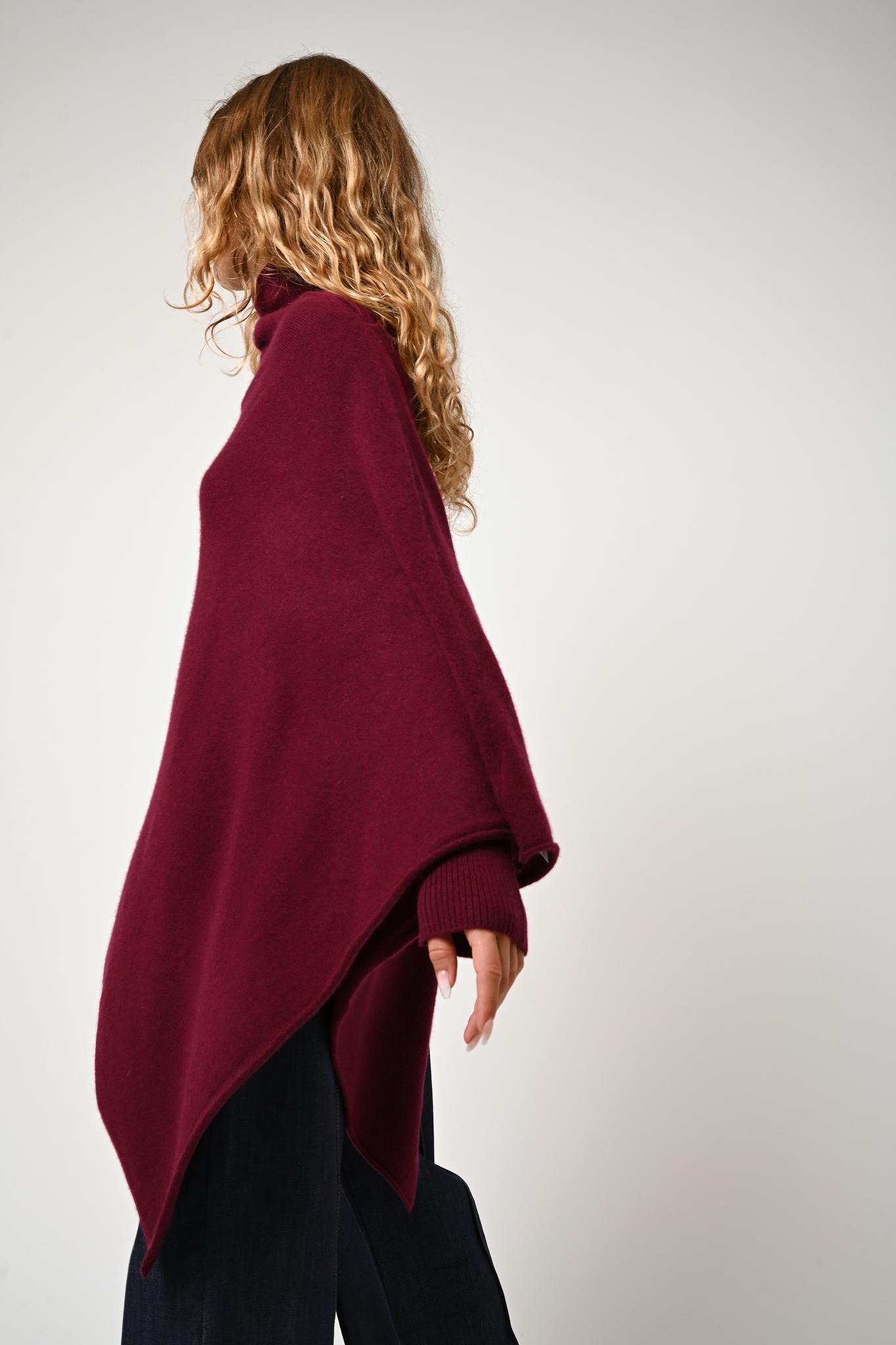 CARRA poncho bordeaux 100% cachemire