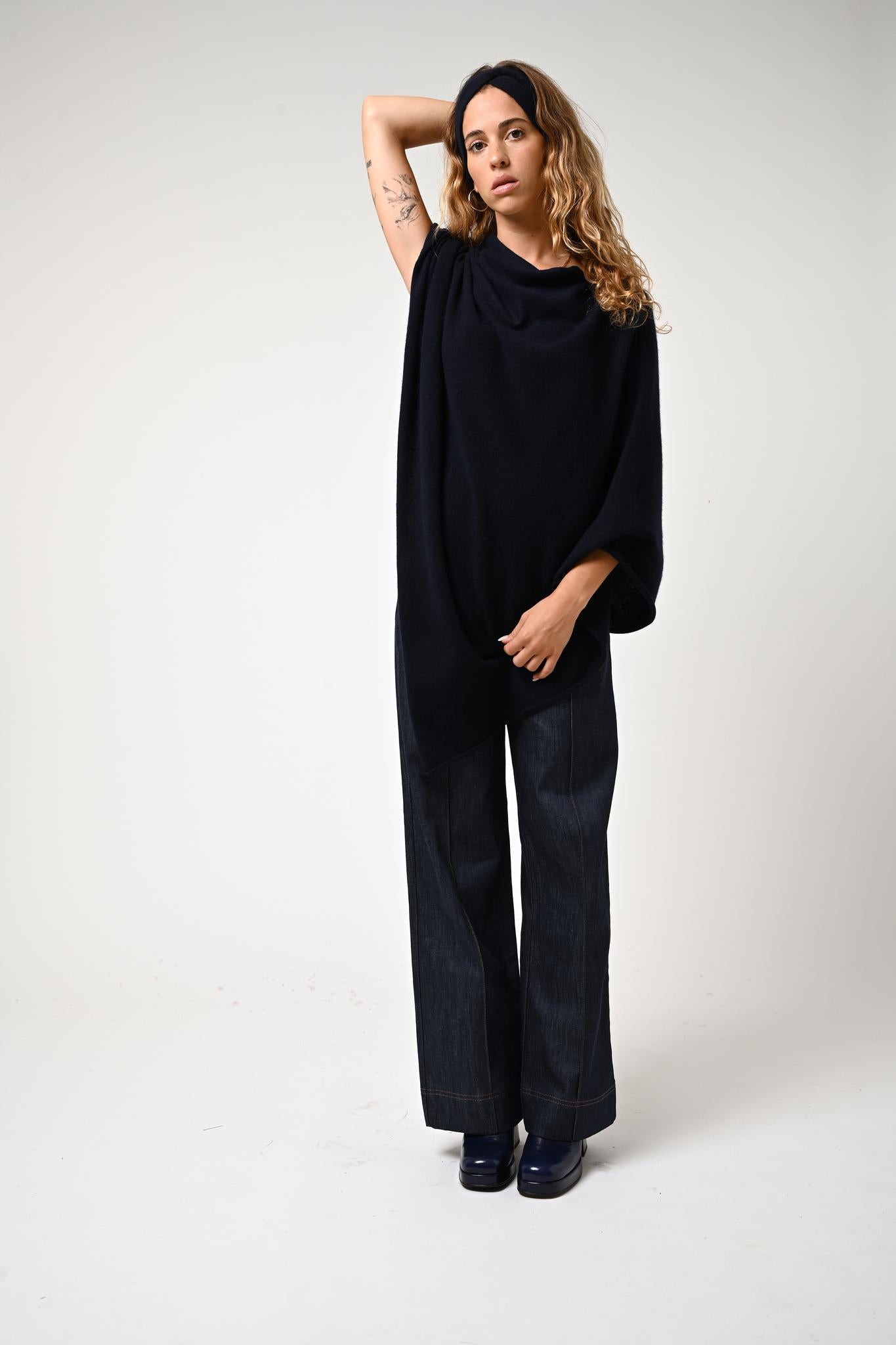 CARRA poncho navy 100% cashmere