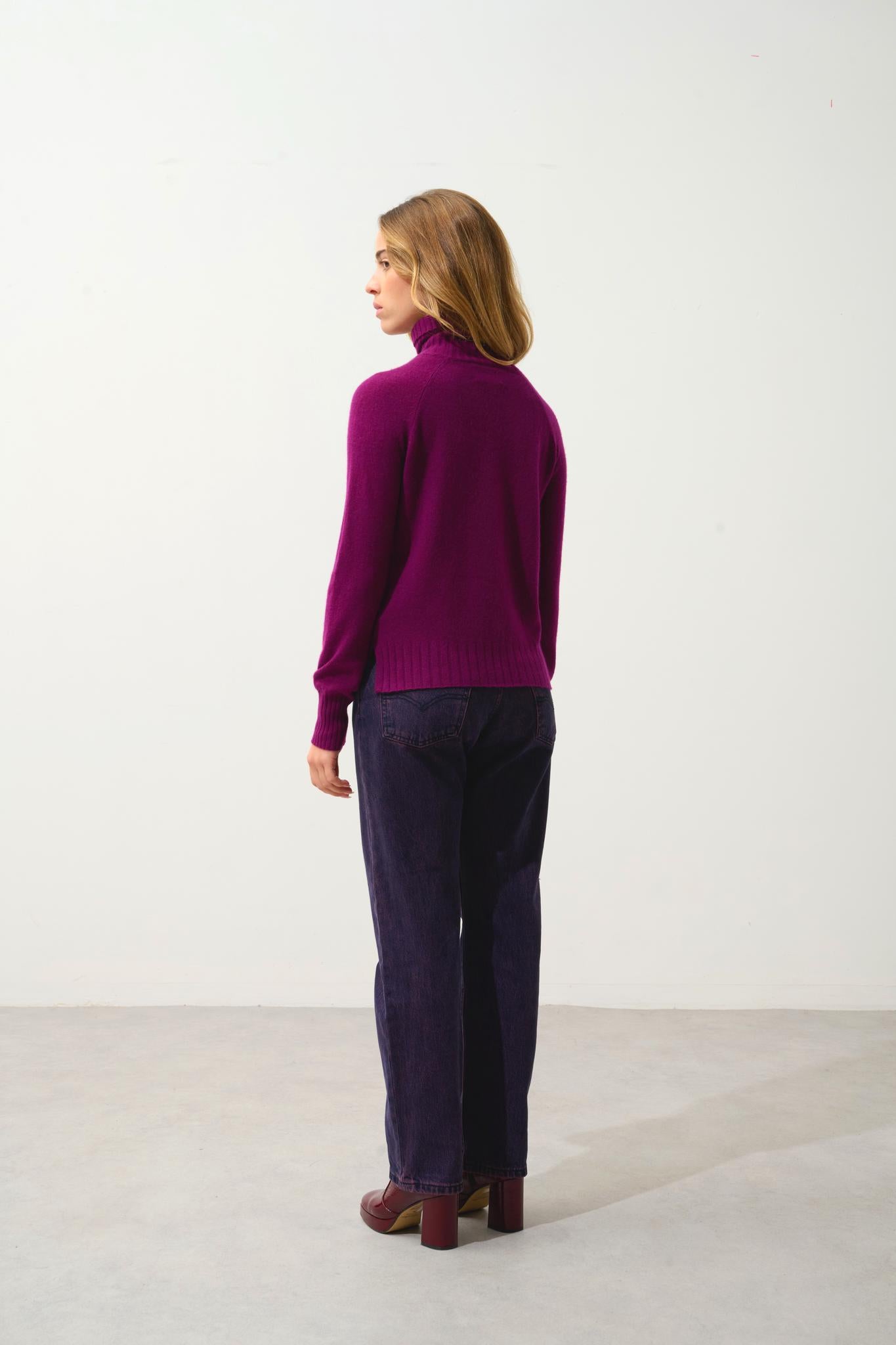 CASSY plum turtleneck sweater 100% cashmere