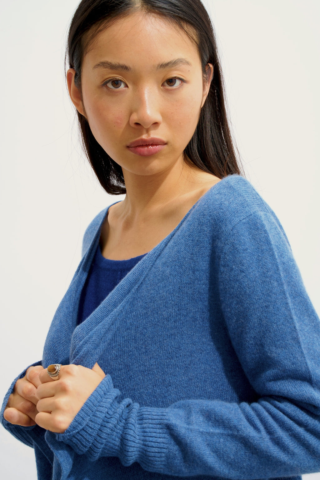 CHÉSERY veste longue bleu denim 100% cachemire