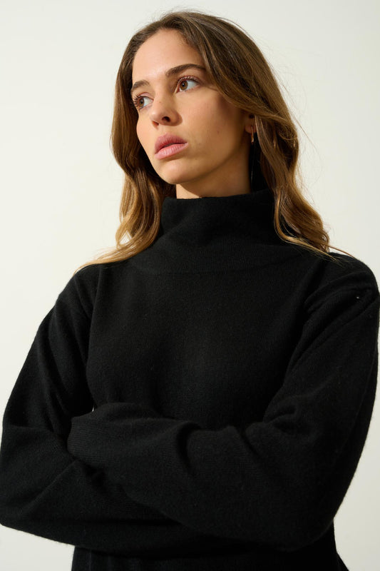 CHEVIOT black cowl neck sweater 100% cashmere