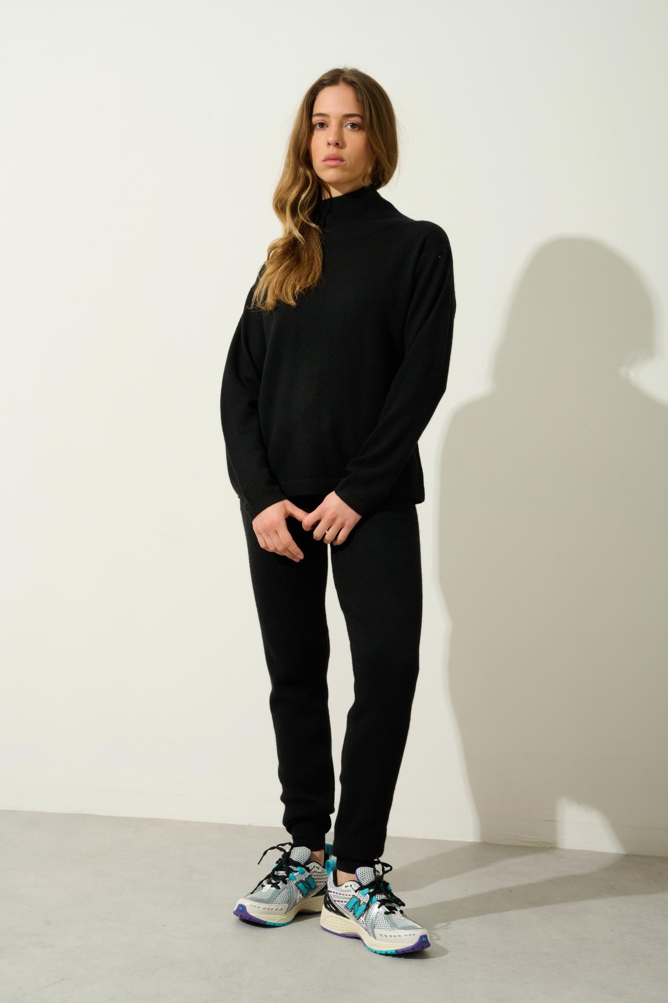 CHEVIOT black cowl neck sweater 100% cashmere