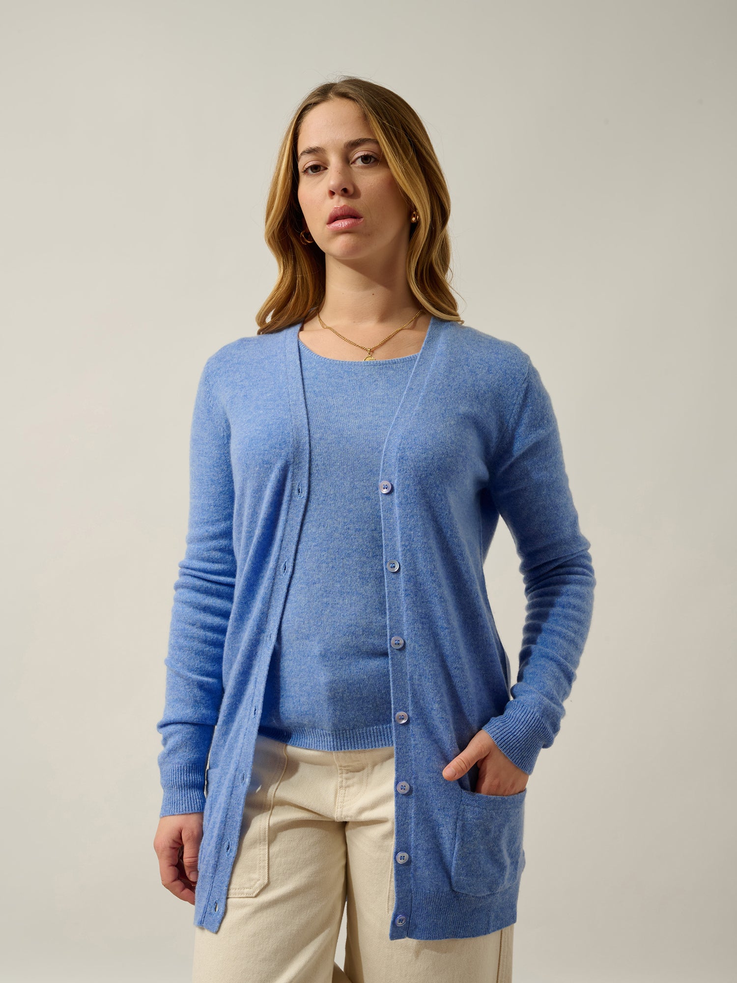 CIMET cardigan col v sky 100% cachemire