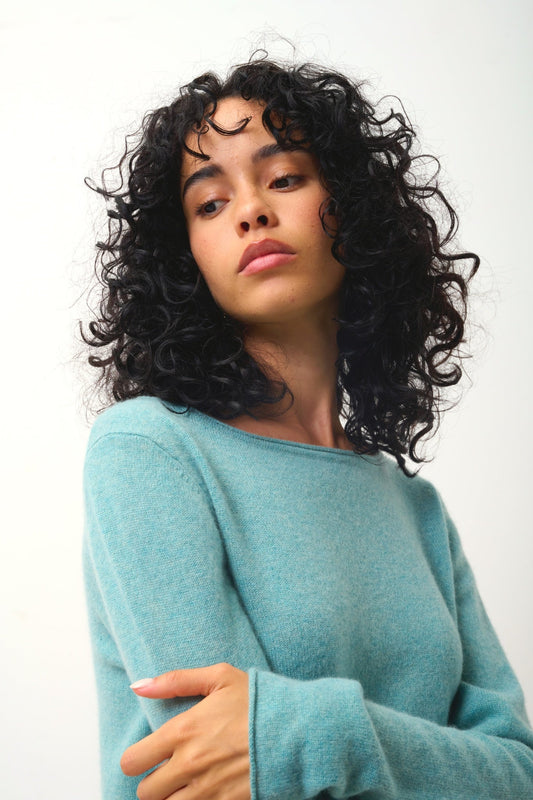 CRIOU melierter grüner Pullover mit U-Boot-Ausschnitt, 100 % Kaschmir