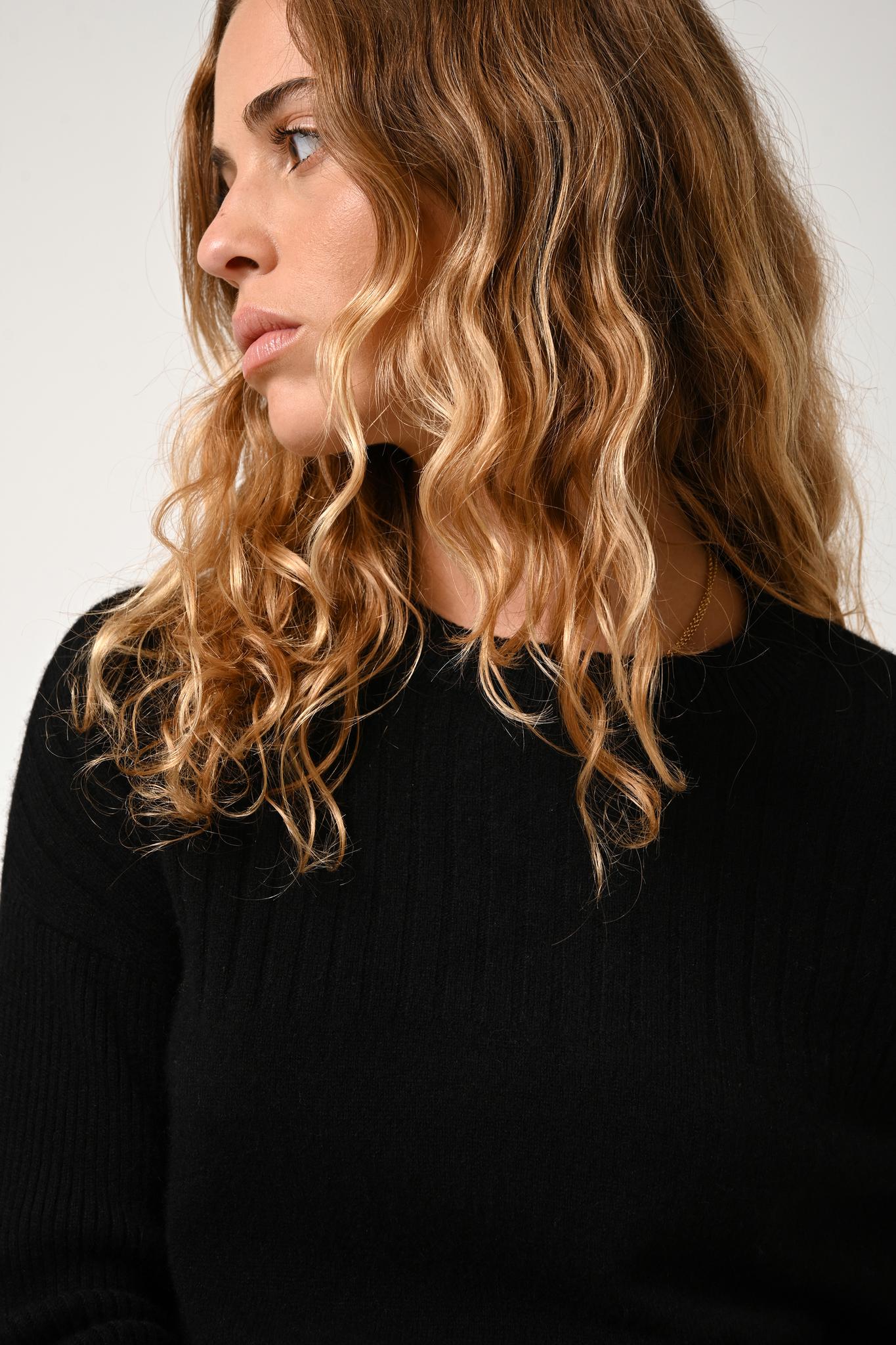 DARIA black round-neck sweater 100% cashmere