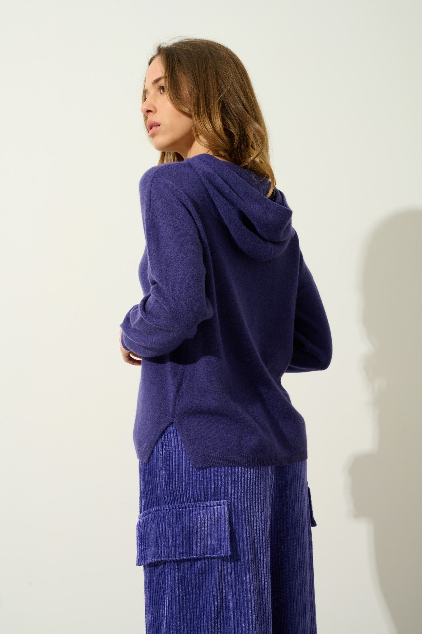 dorte pull capuche purple 100% cachemire