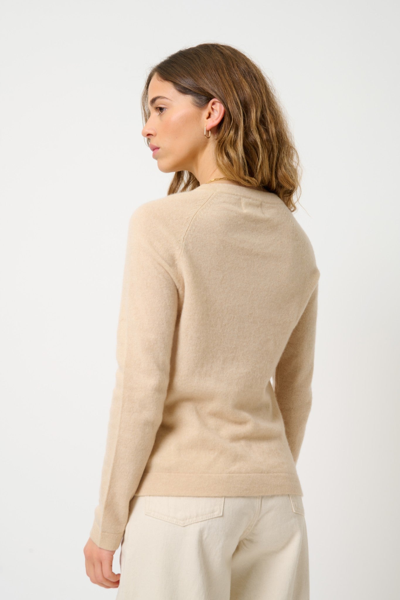 ecrin pull col rond sable 100% cachemire
