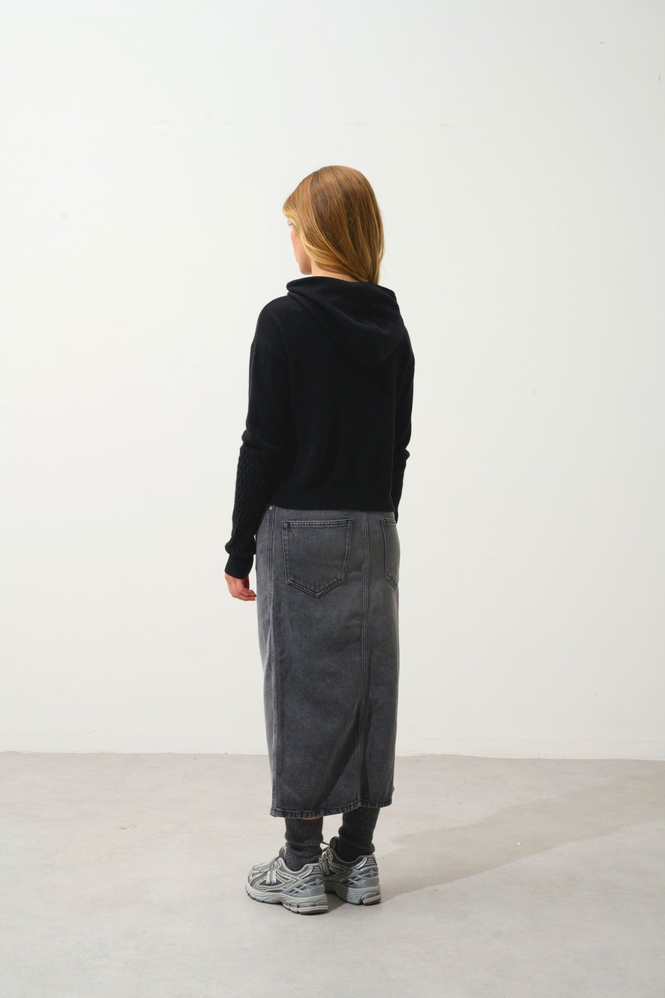 elowen pull capuche noir 100% cachemire