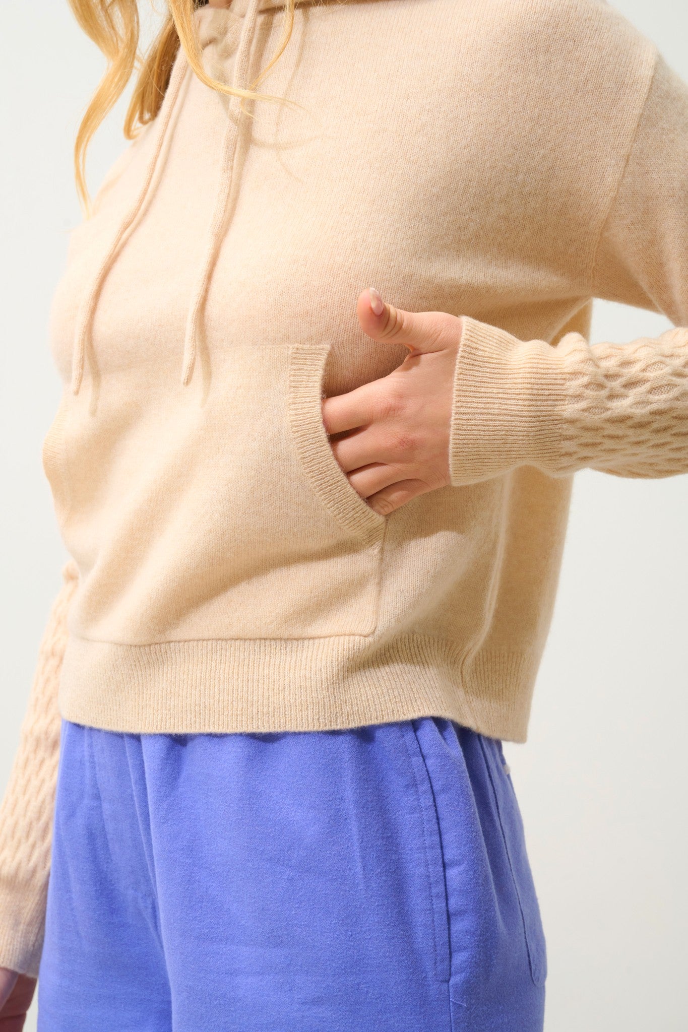 elowen pull capuche sable 100% cachemire