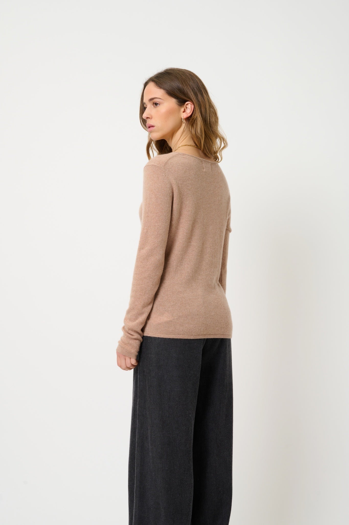 EPÉNA camel mottled round-neck sweater 100% cashmere