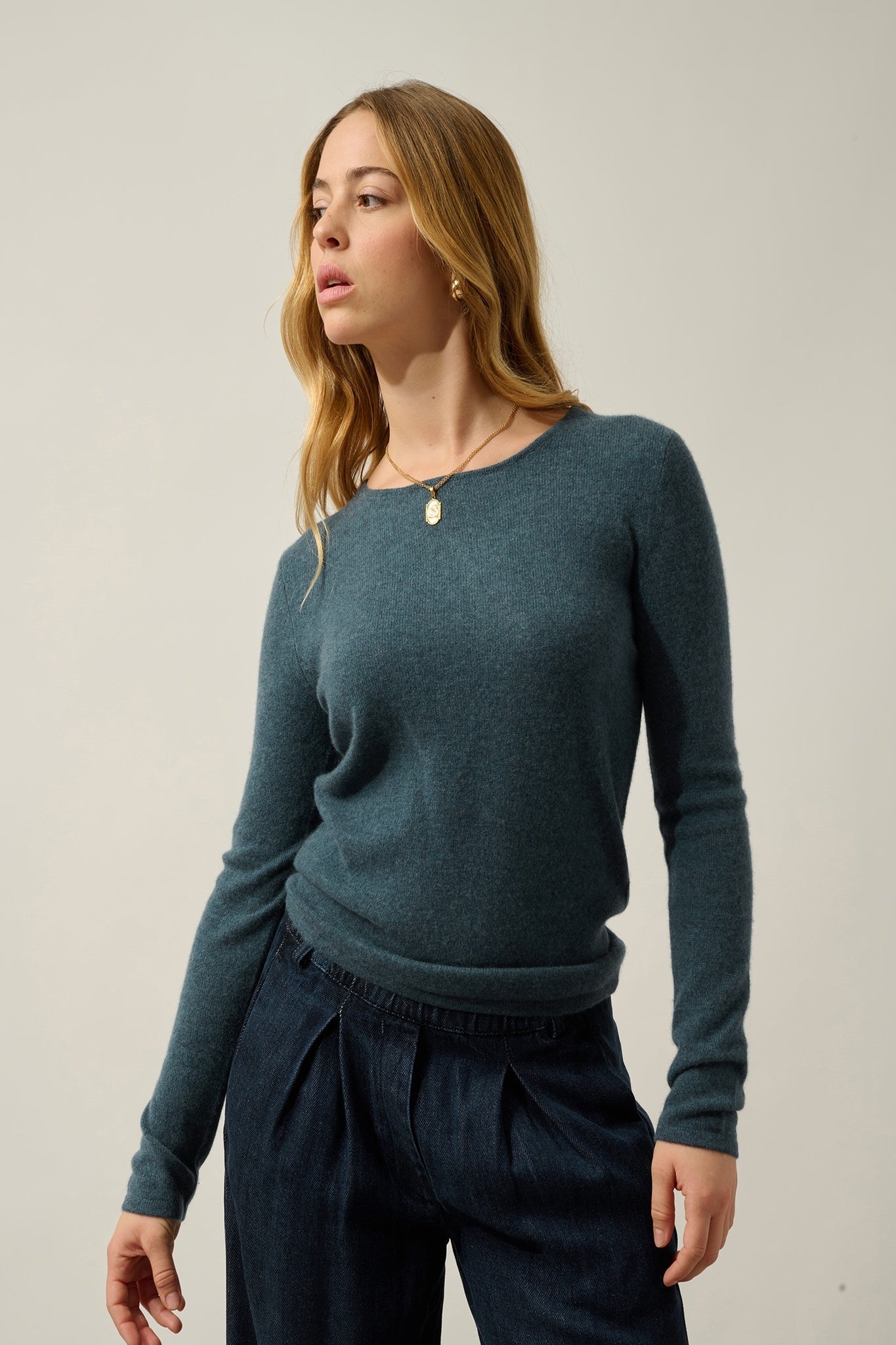 EPÉNA Pullover mit Rundhalsausschnitt duckgrün meliert 100% Kaschmir