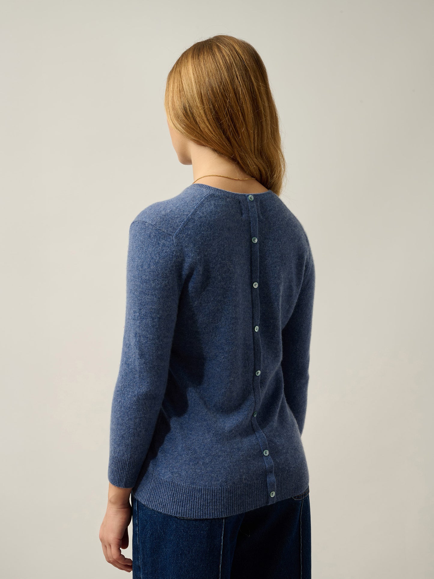 ESTARIS Pullover Rundhalsausschnitt geknöpft Rücken blau Denim 100% Kaschmir