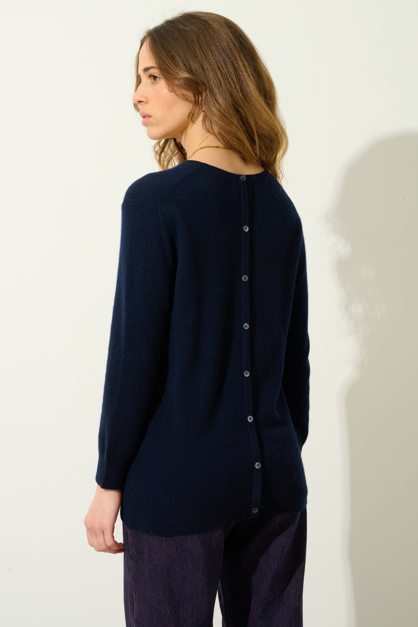 ESTARIS Pullover Rundhalsausschnitt geknöpft Rücken navy 100% Kaschmir