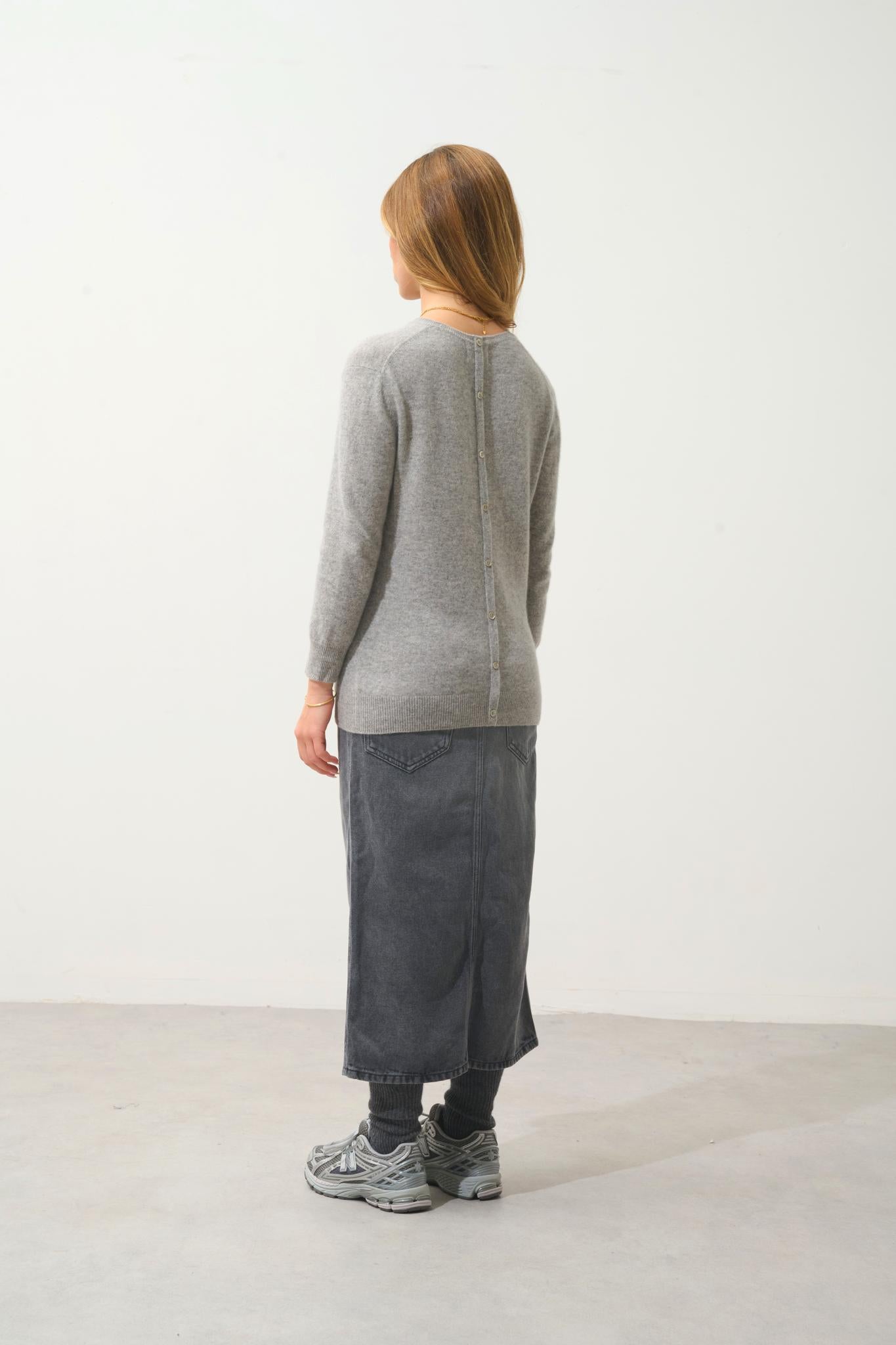 ESTARIS round-neck sweater with buttoned cloud back mottled 100% cashmere