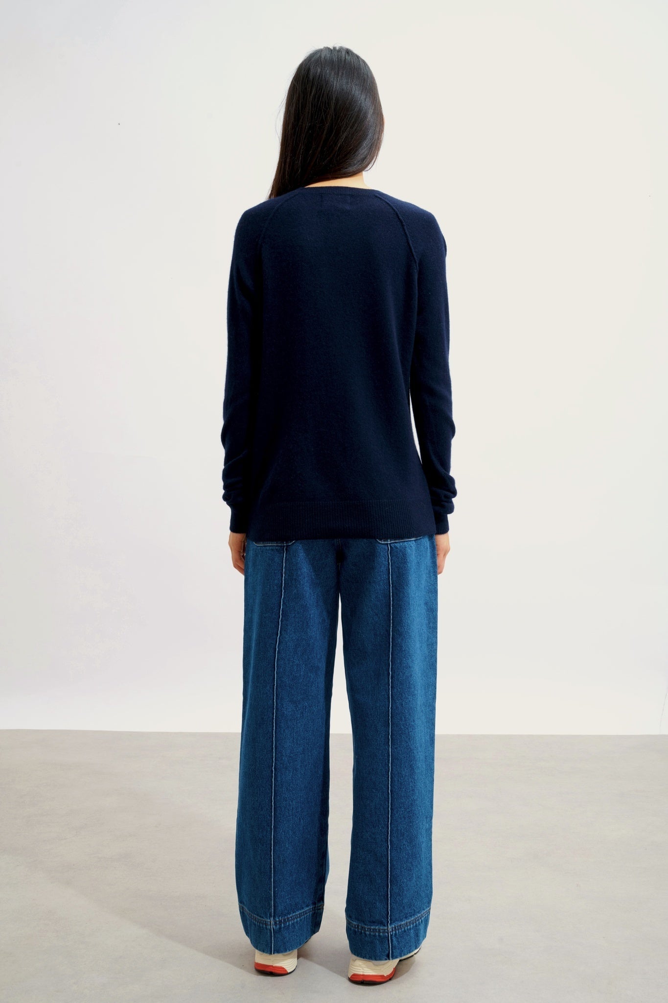 ETRET navy round-neck sweater 100% cashmere