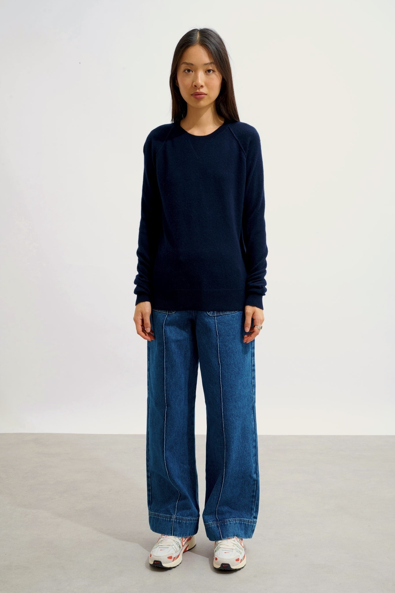 ETRET navy round-neck sweater 100% cashmere