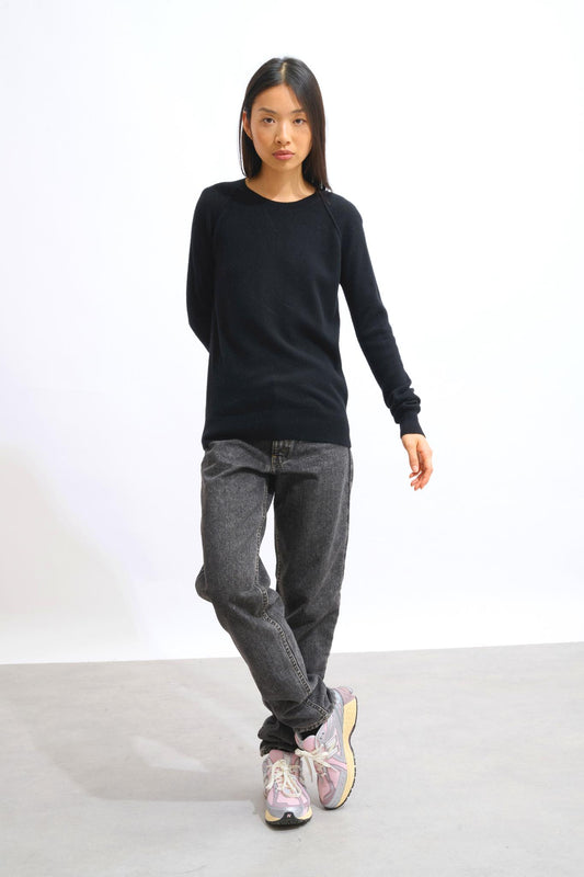 ETRET black round-neck sweater 100% cashmere