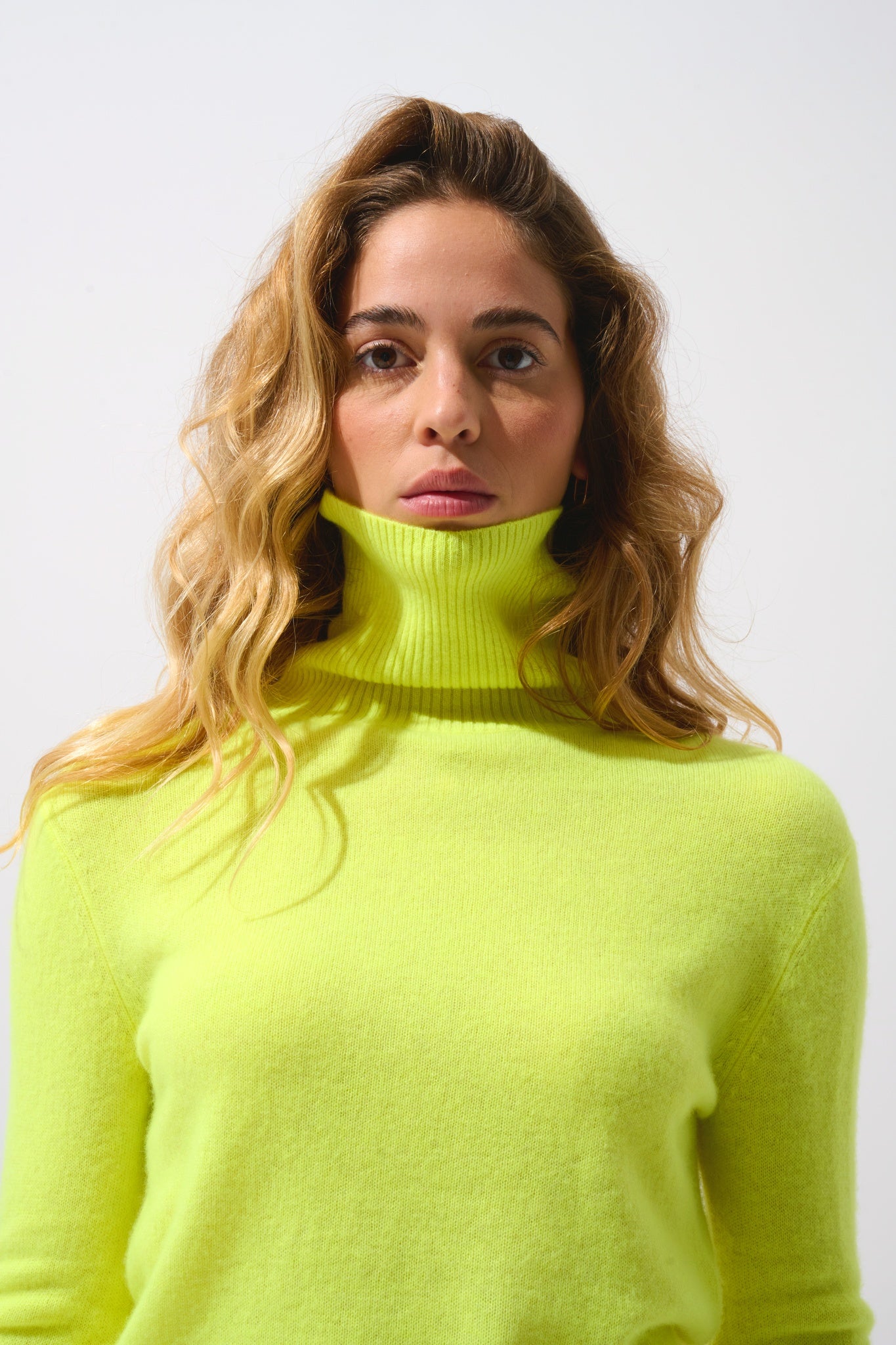 FORNET neon yellow turtleneck sweater 100% cashmere - Authentic