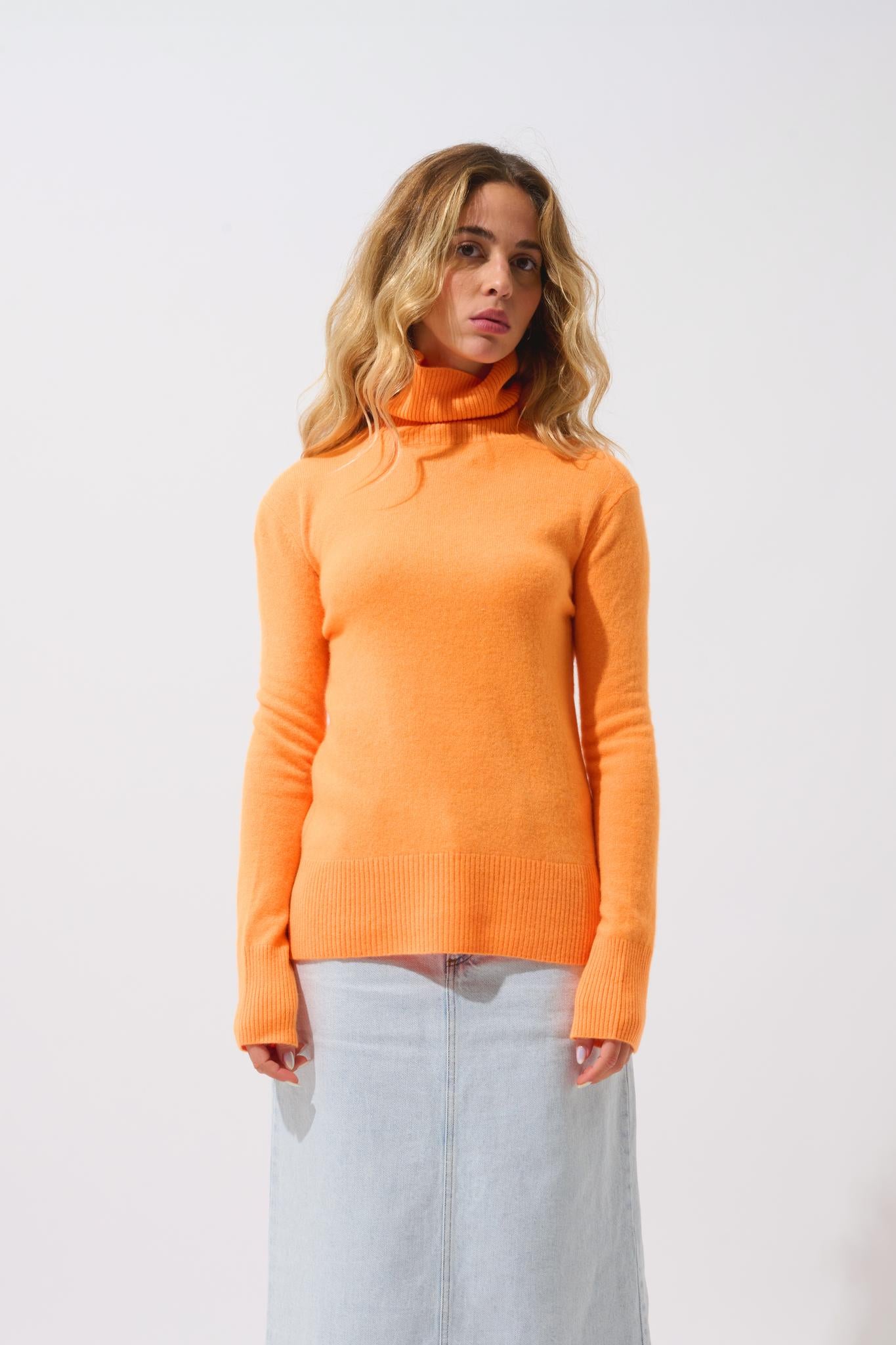 FORNET pull col roulé mandarine fluo 100% cachemire