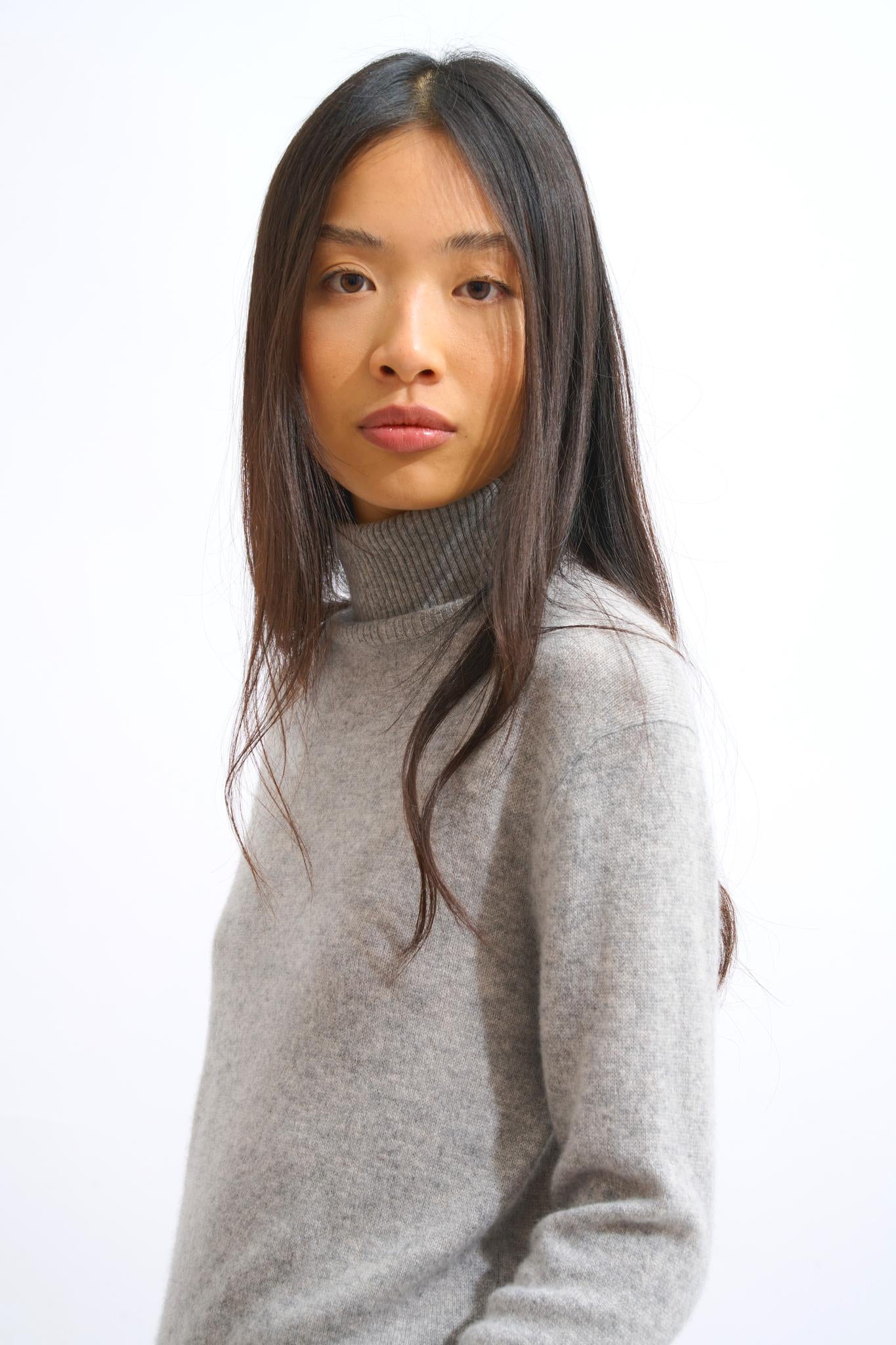 FORNET cloud turtleneck sweater 100% cashmere