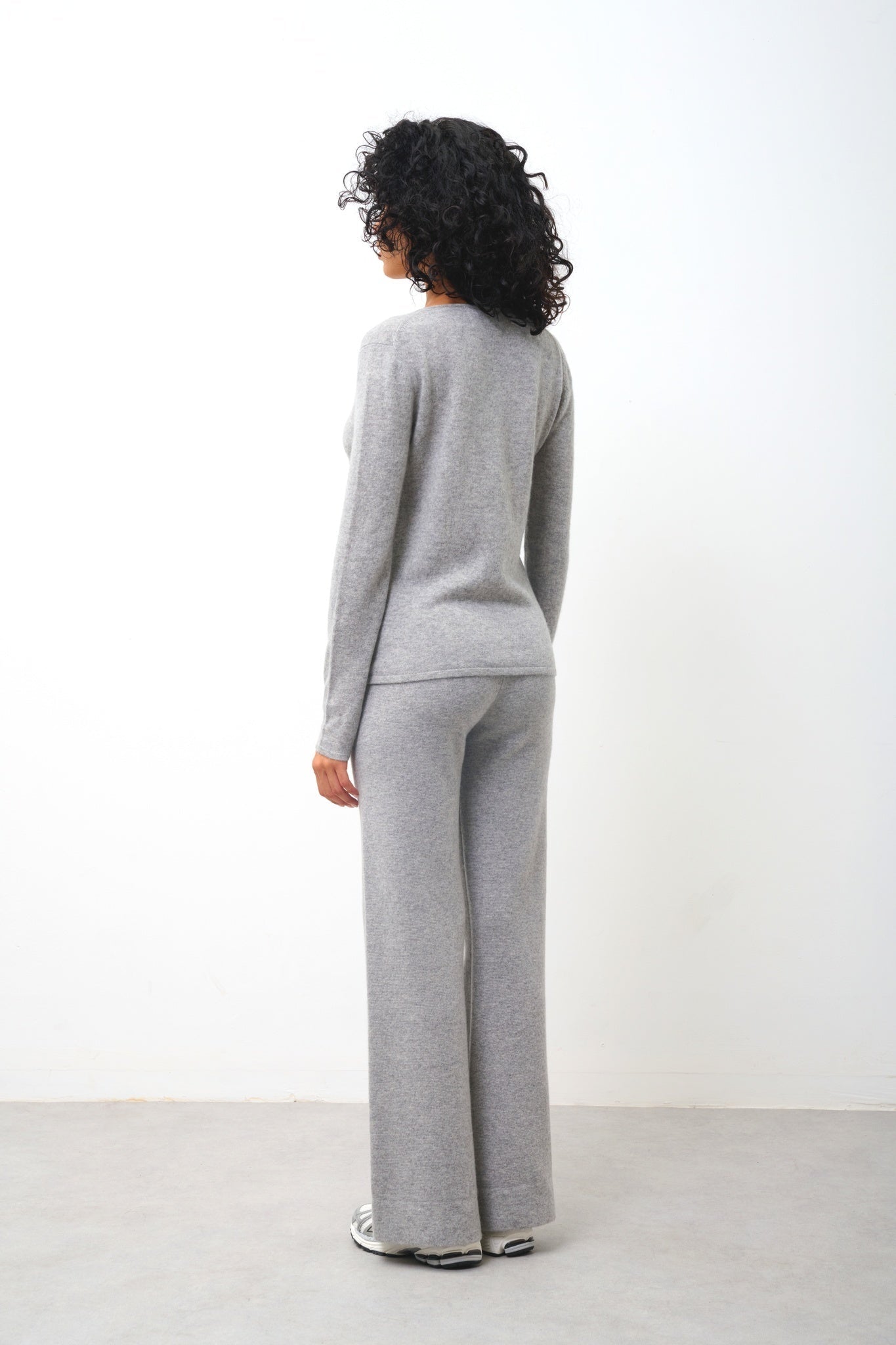 GALISE cloudy v-neck sweater 100% cashmere