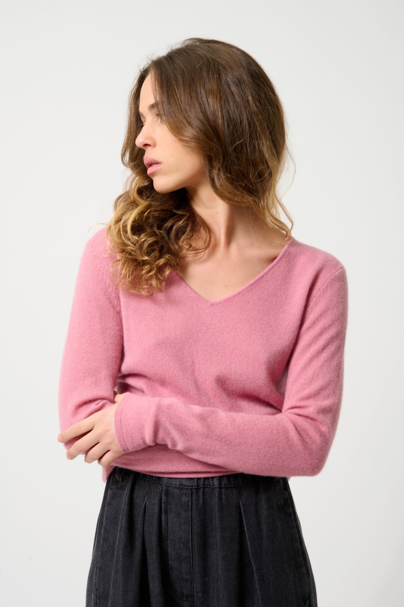 GALISE Pullover mit V-Ausschnitt und Blütenblättern aus 100 % Kaschmir