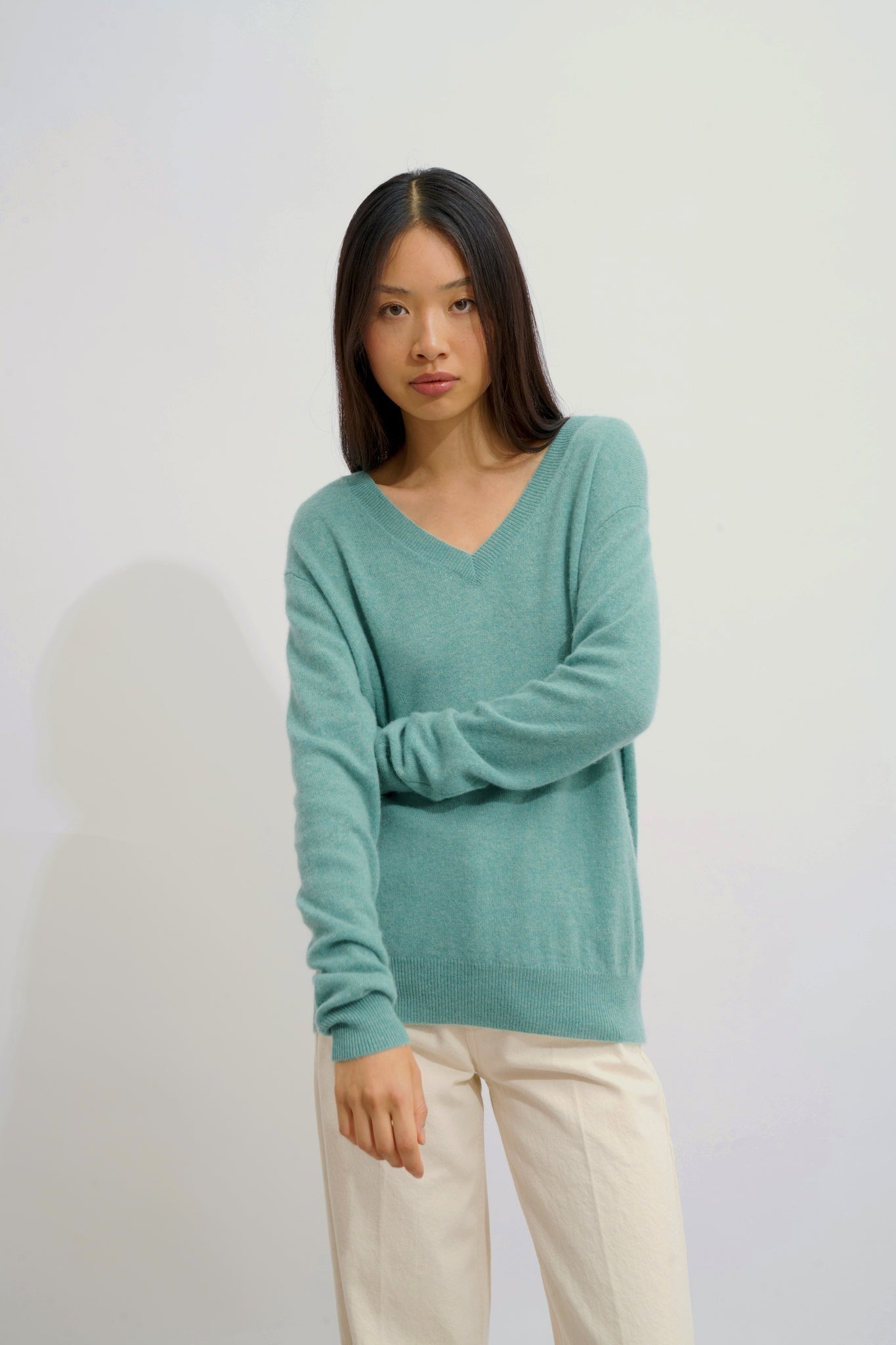 GARDORIA mottled green v-neck sweater 100% cashmere