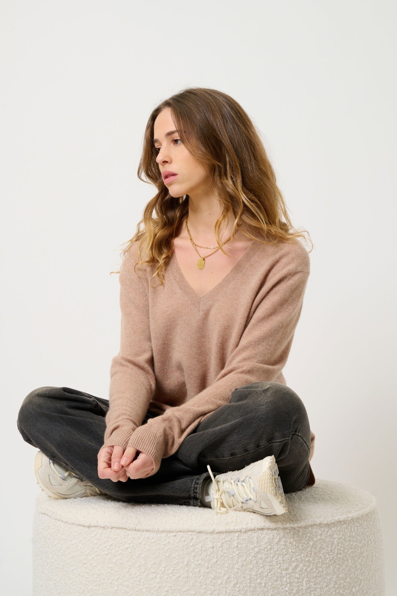 GIEGN v-neck sweater camel mottled 100% cashmere