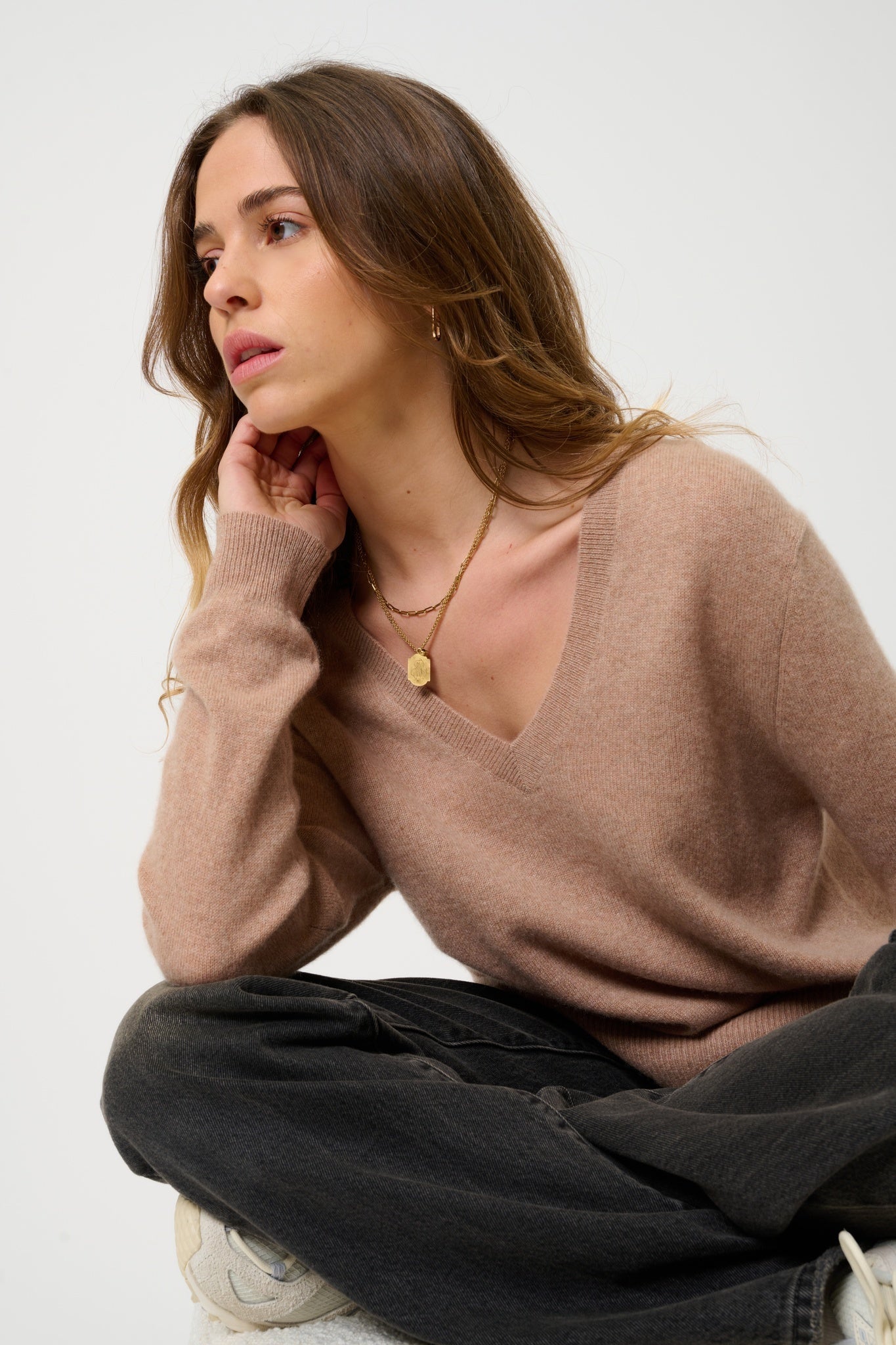 GIEGN v-neck sweater camel mottled 100% cashmere