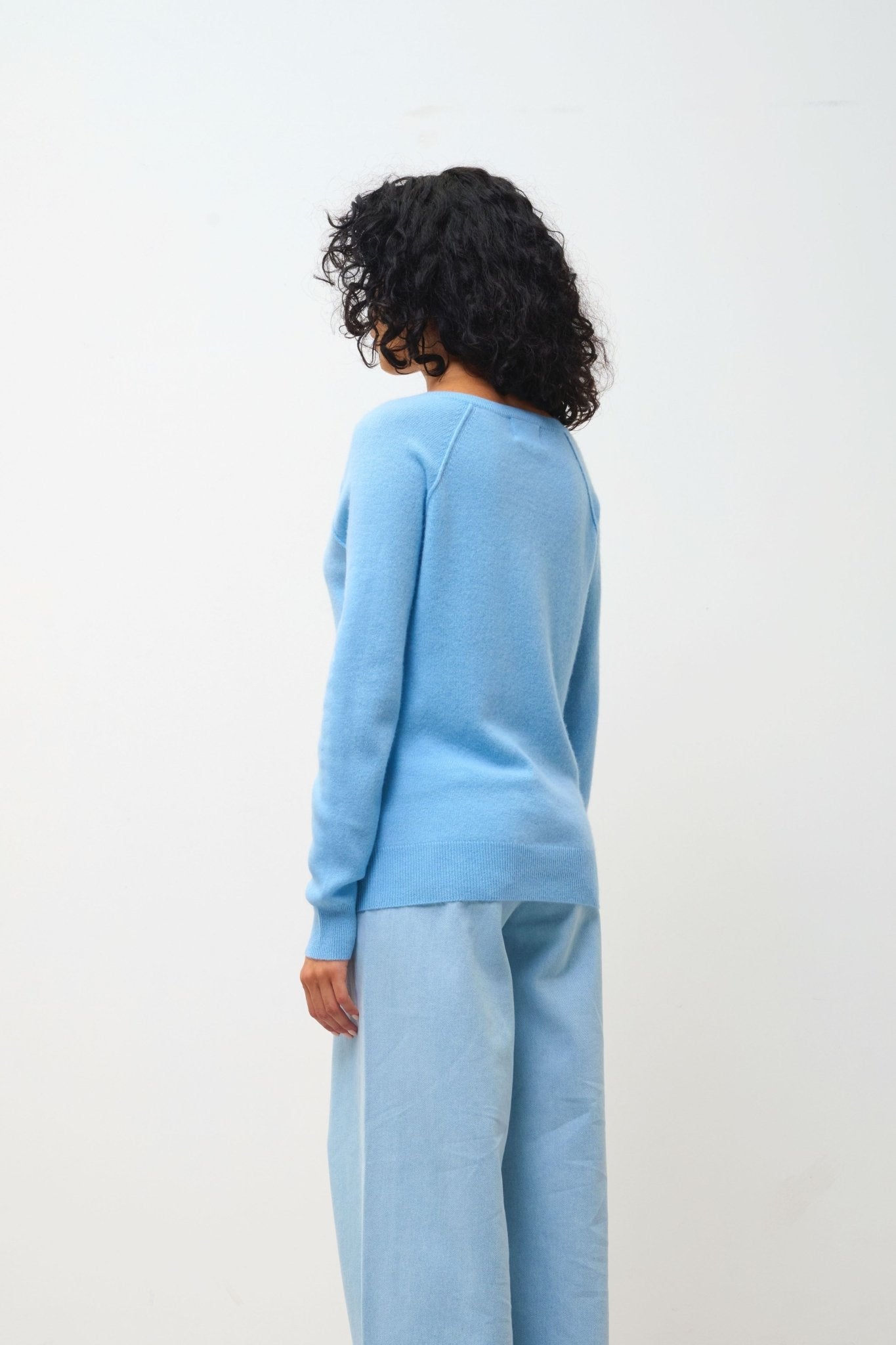 GIUSALET pull col v bleu inca 100% cachemire