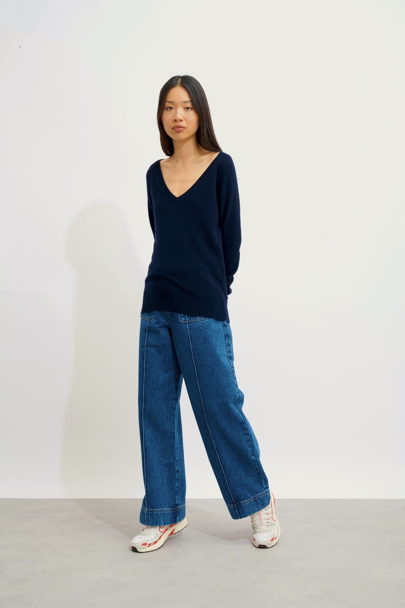 GIUSALET v-neck sweater navy 100% cashmere