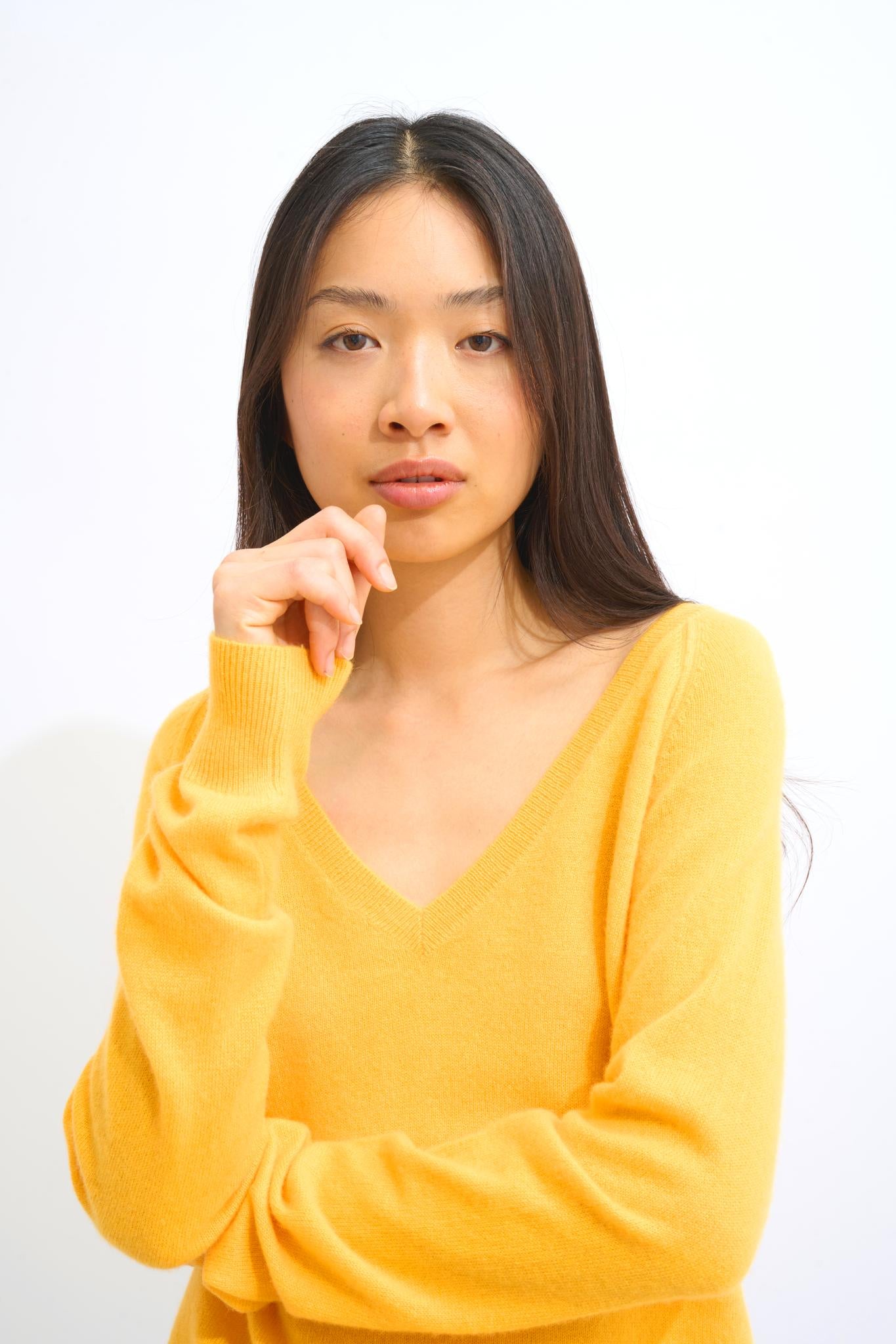 GIUSALET Pullover mit V-Ausschnitt Kleeblatt 100% Kaschmir