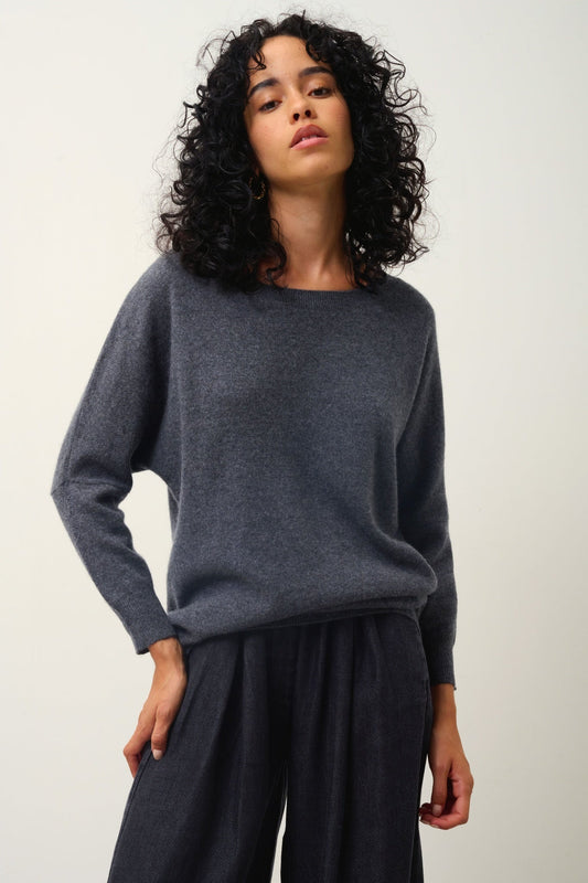 GOLÉON charcoal mottled bat sweater 100% cashmere