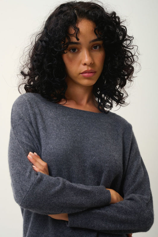 GOLÉON charcoal mottled bat sweater 100% cashmere