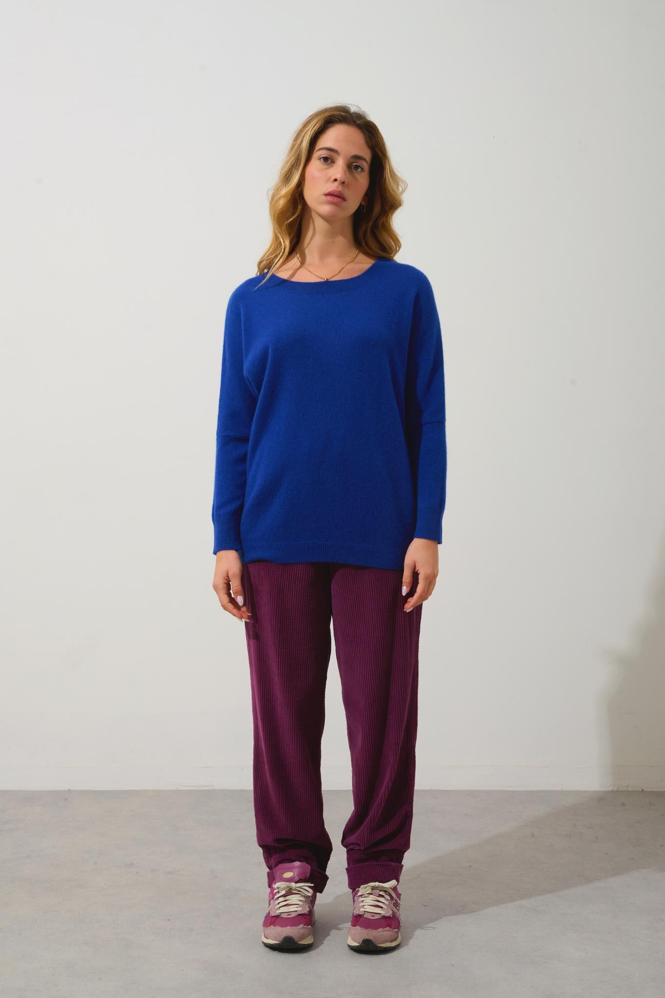 GOLÉON ultramarine bat sweater 100% cashmere