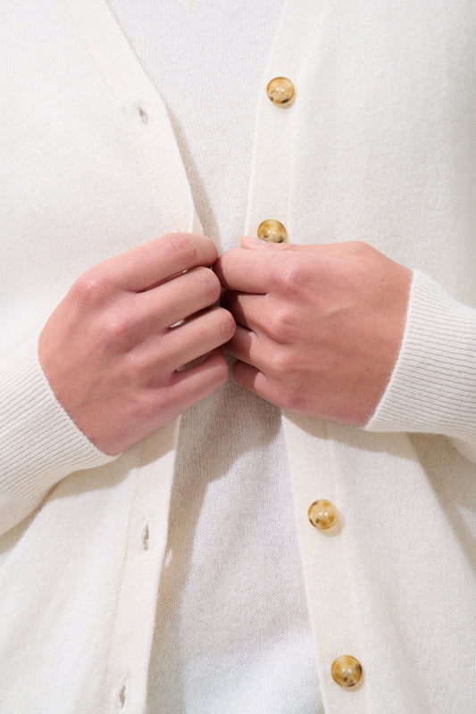 HUGO cardigan col v sans manches neige 100% cachemire