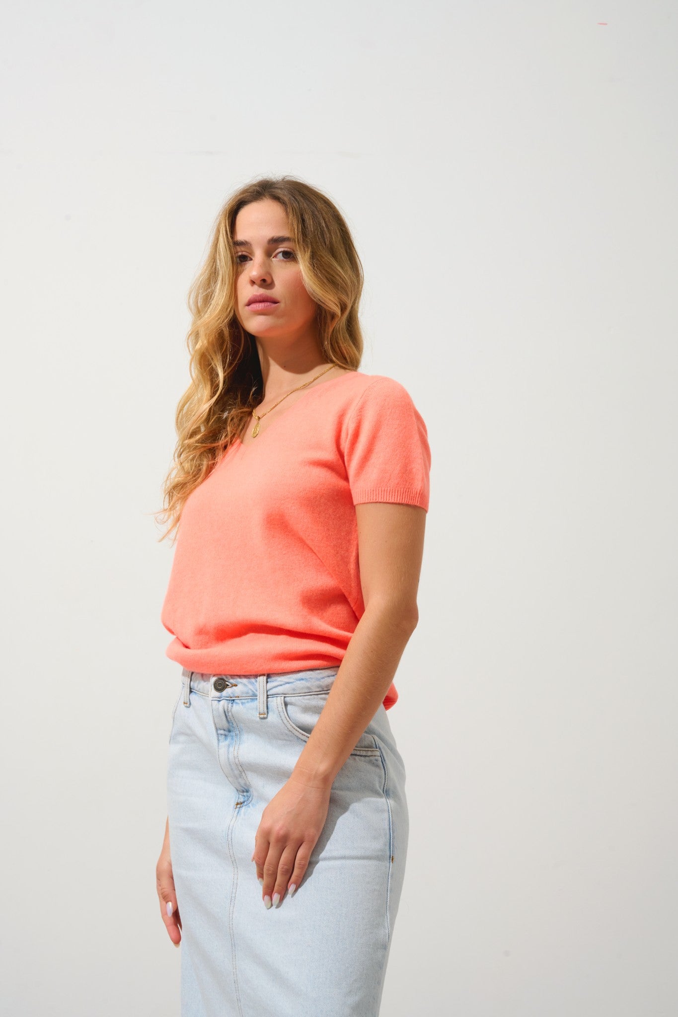 kali t-shirt col v orange fluo 100% cachemire