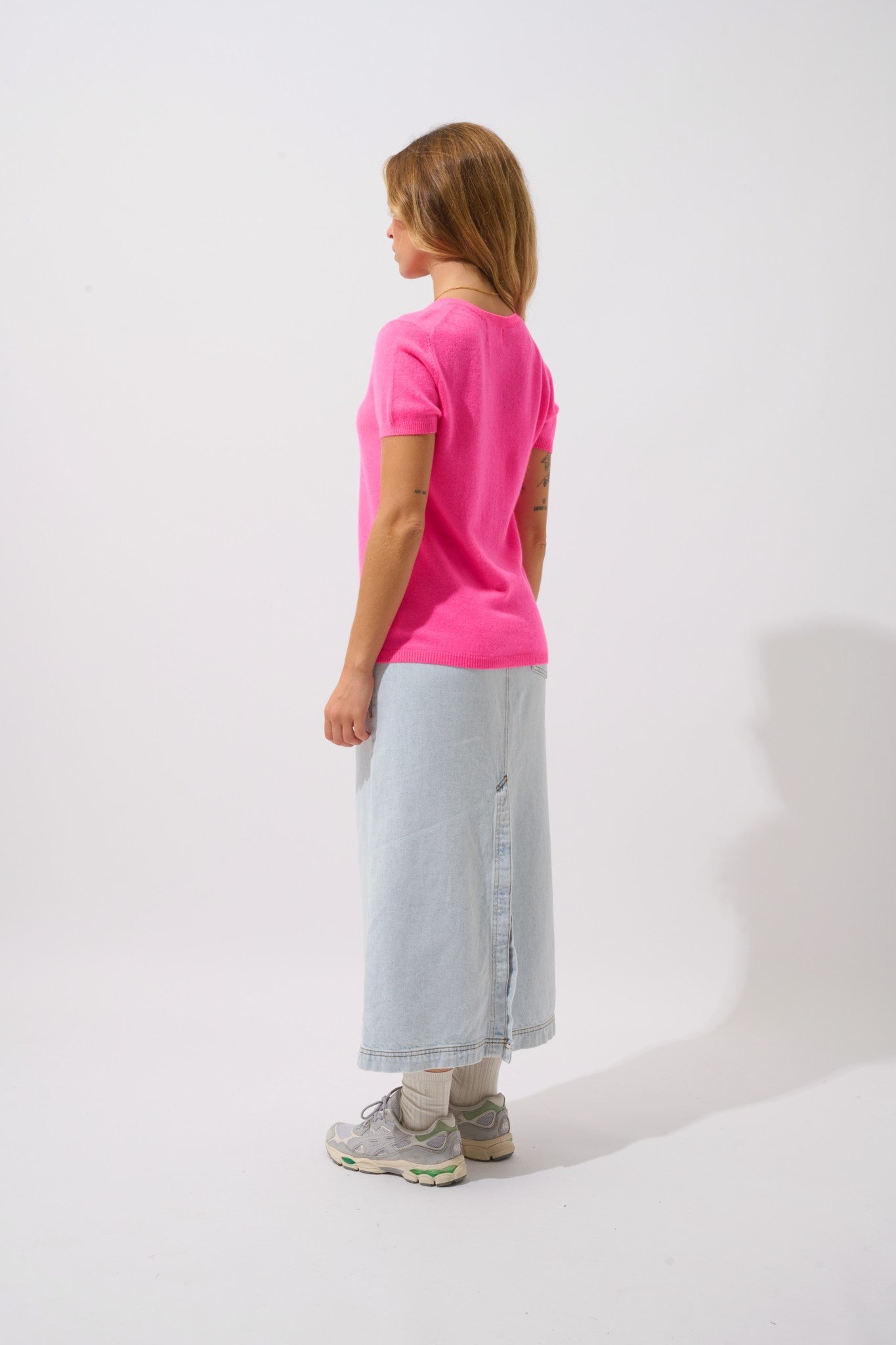 kali t-shirt col v rose fluo 100% cachemire