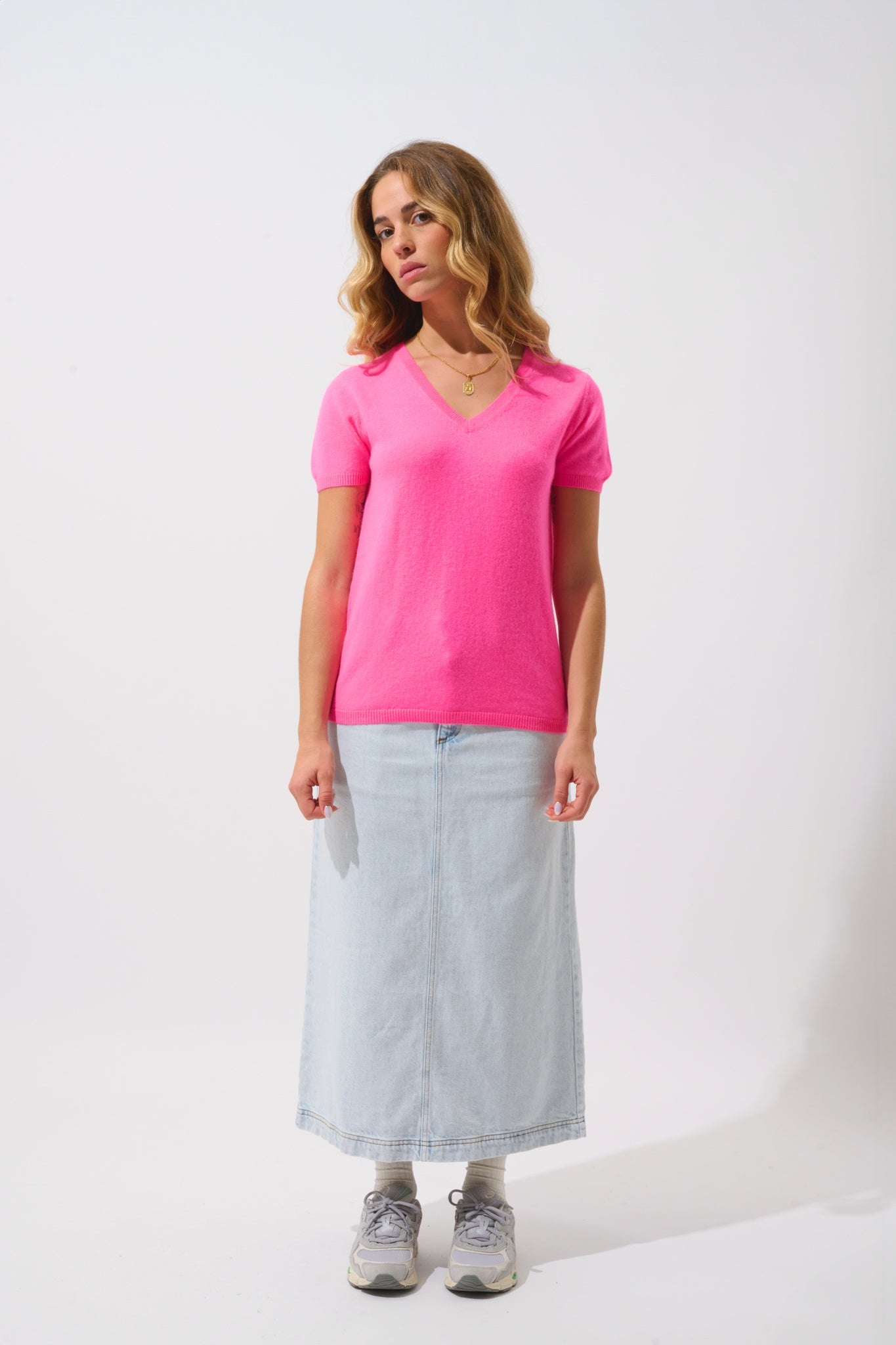 KALI t-shirt col v rose fluo 100% cachemire